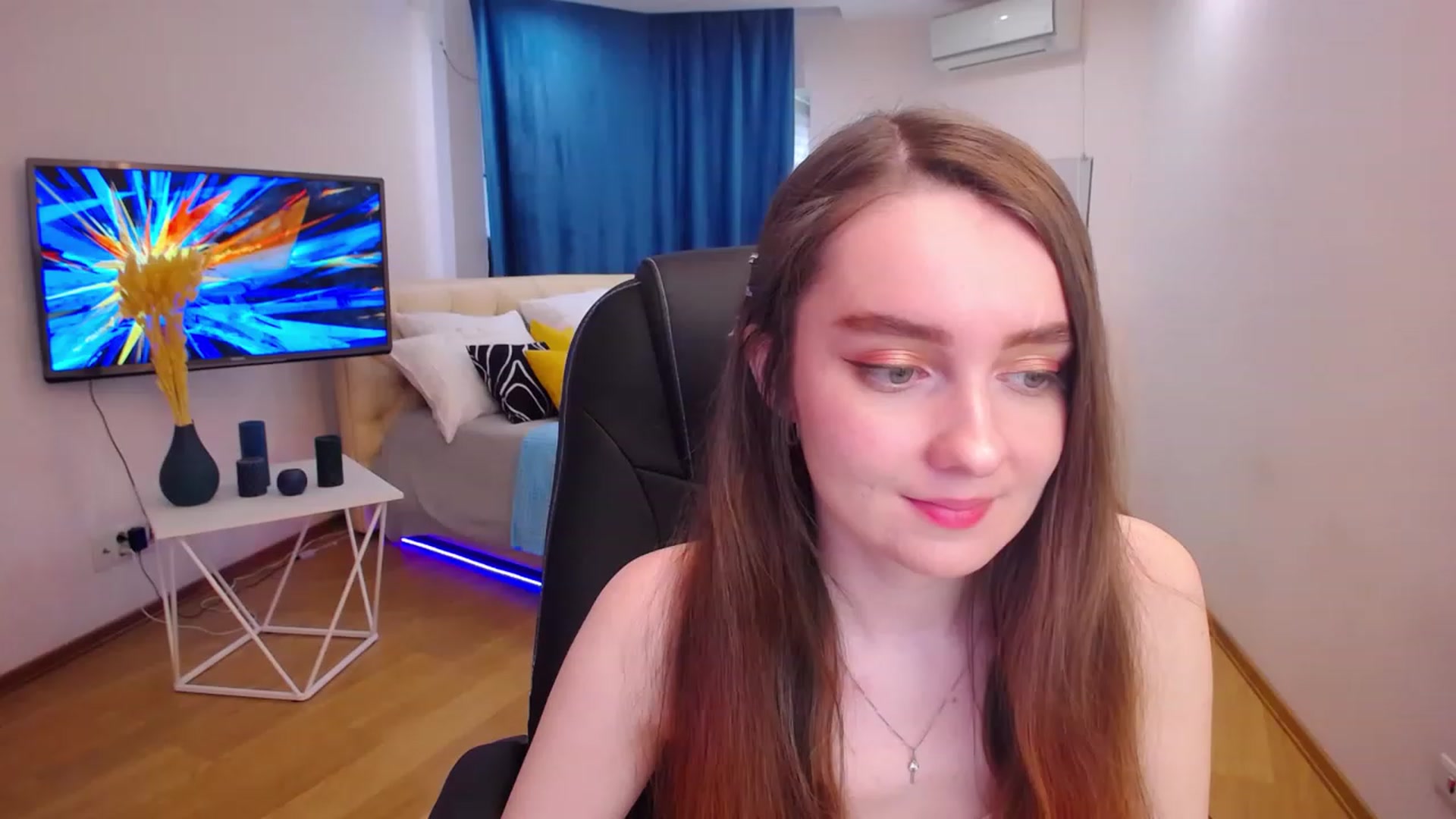 Gallery image thumbnail from Milim_Nava's myfreecams stream on, 05/27/2023, 10:45 image 8 of 20
