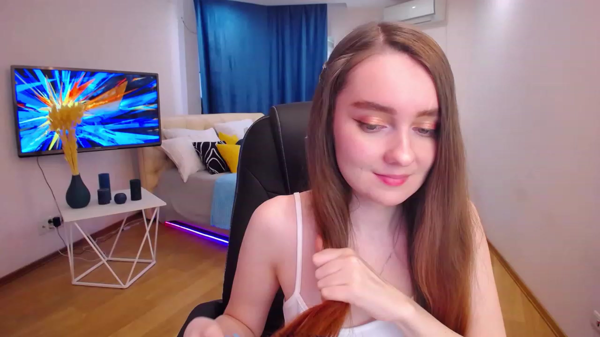 Gallery image thumbnail from Milim_Nava's myfreecams stream on, 05/27/2023, 10:45 image 6 of 20