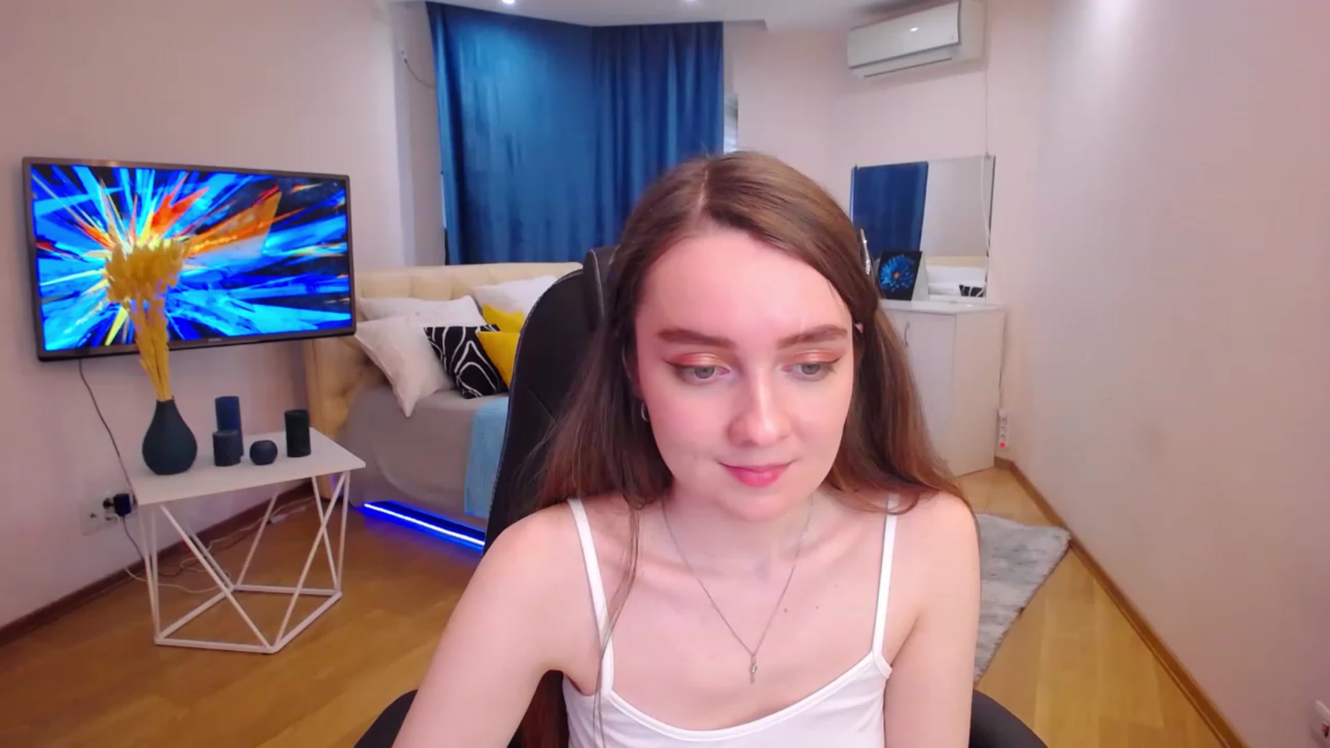 Gallery image thumbnail from Milim_Nava's myfreecams stream on, 05/27/2023, 12:26 image 11 of 20