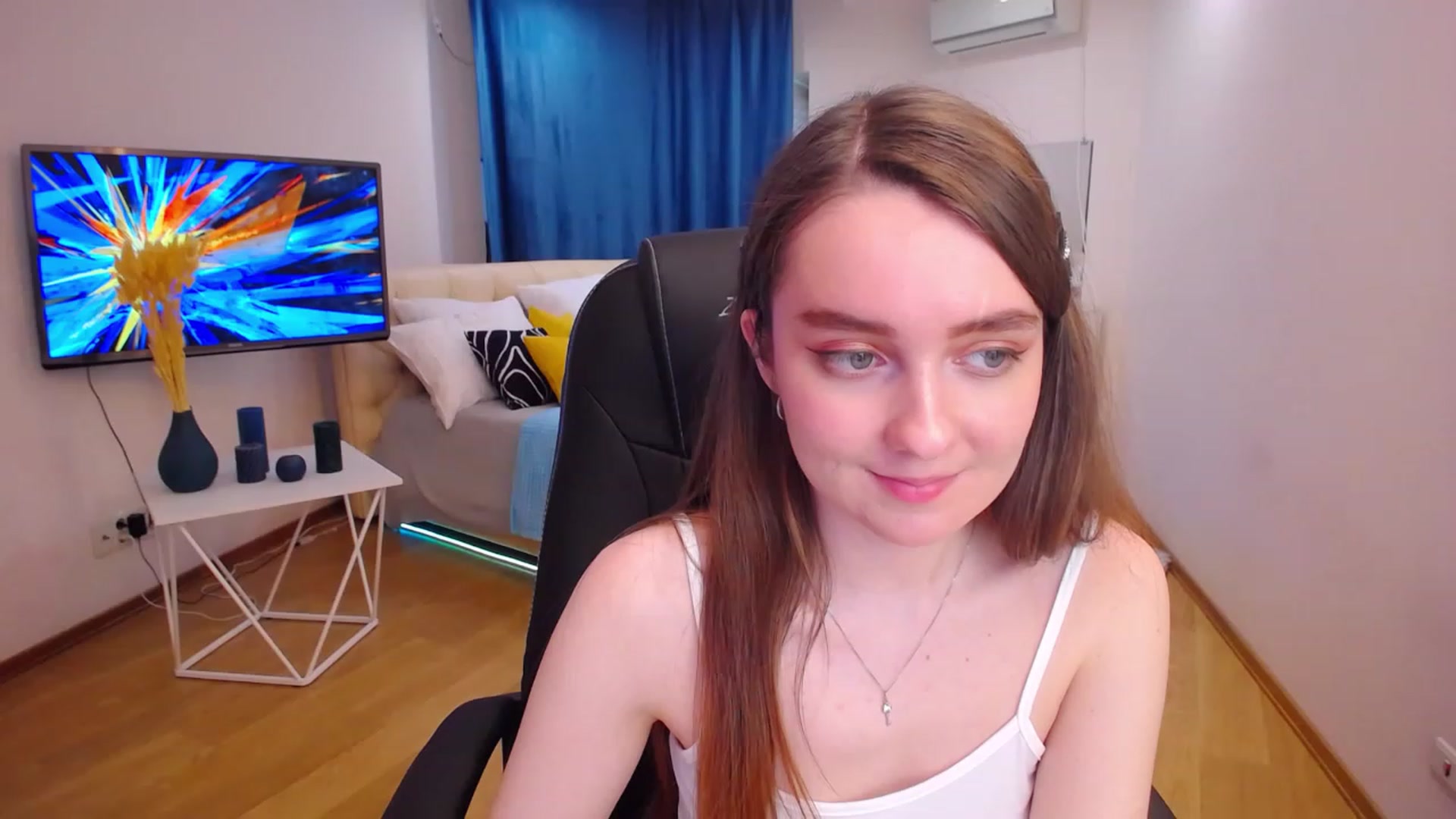 Gallery image thumbnail from Milim_Nava's myfreecams stream on, 05/27/2023, 13:24 image 17 of 20