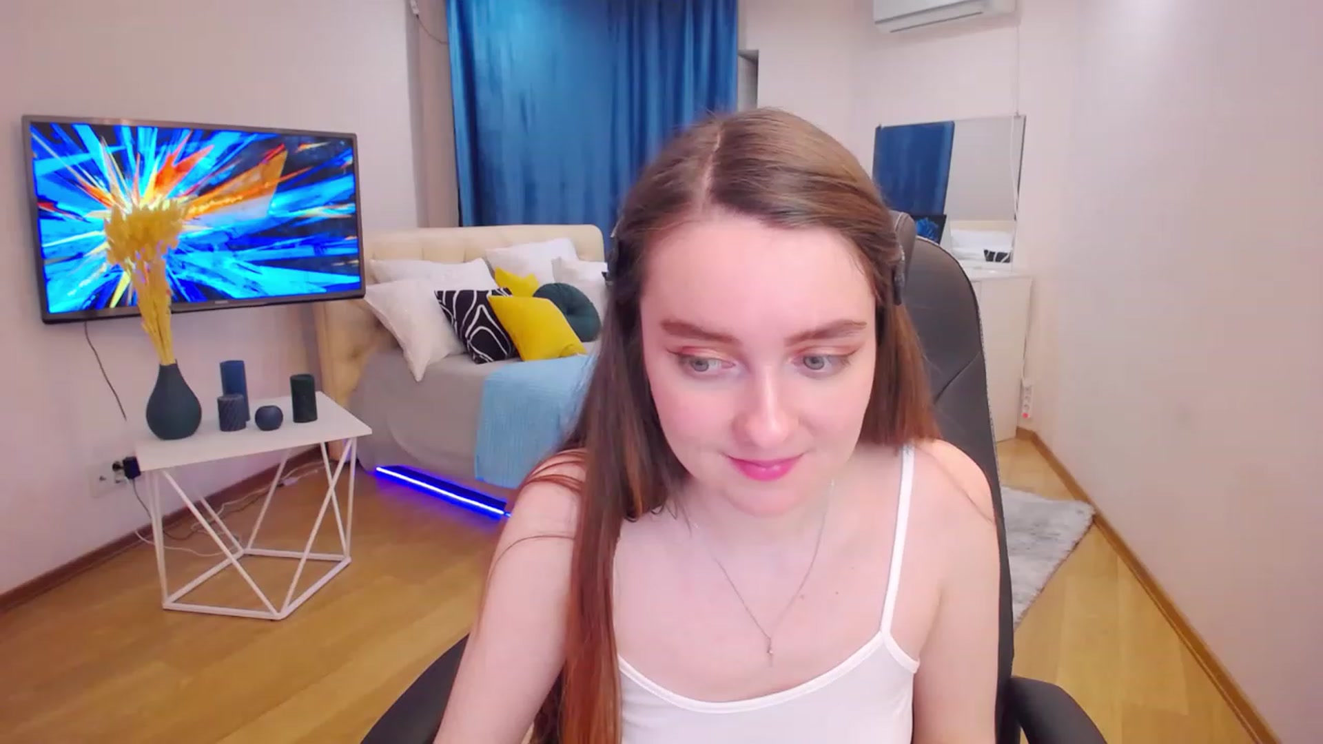 Gallery image thumbnail from Milim_Nava's myfreecams stream on, 05/27/2023, 15:55 image 14 of 20