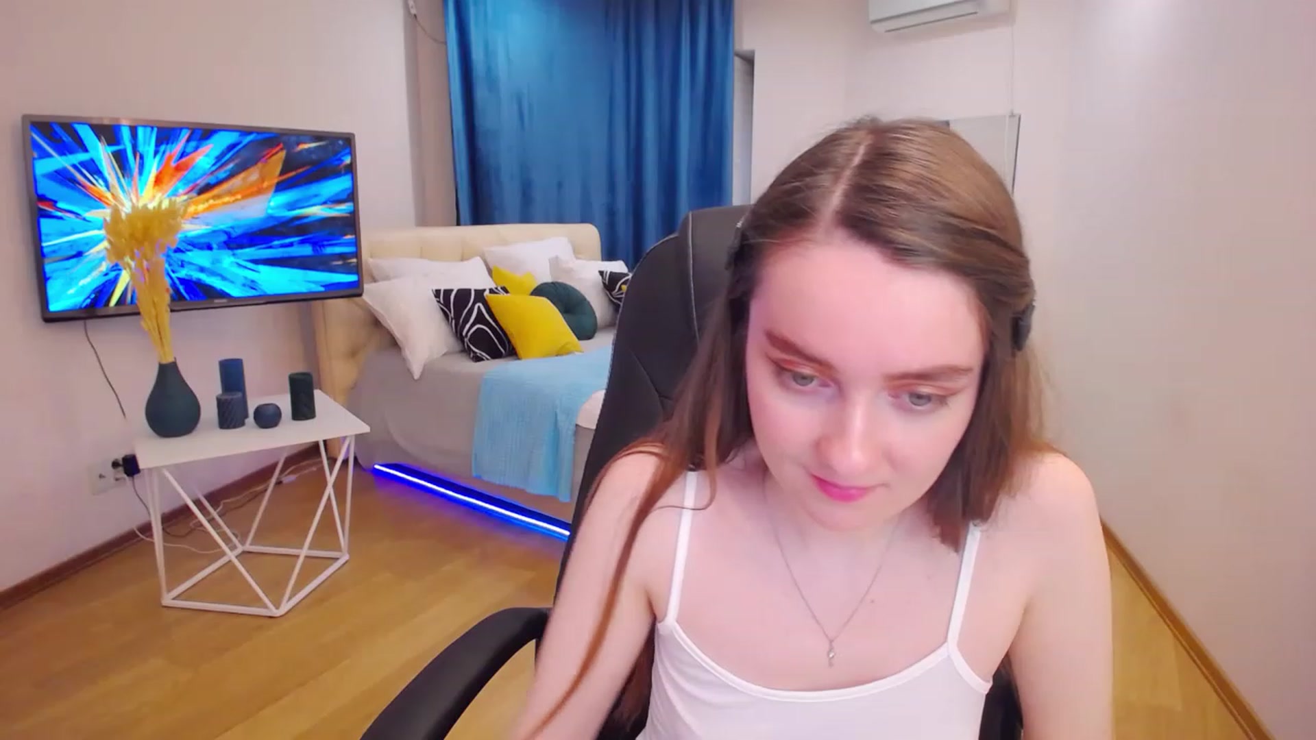 Gallery image thumbnail from Milim_Nava's myfreecams stream on, 05/27/2023, 15:55 image 17 of 20