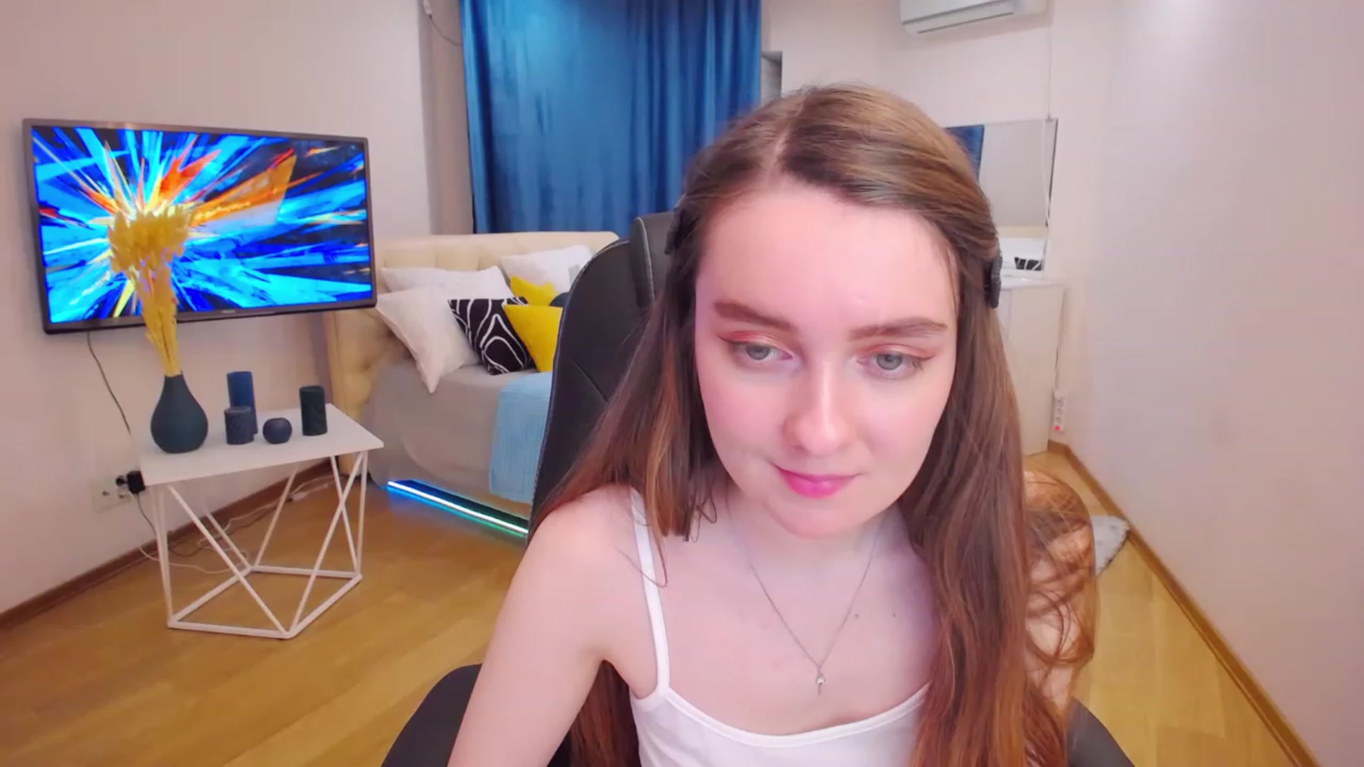 Gallery image thumbnail from Milim_Nava's myfreecams stream on, 05/27/2023, 15:55 image 10 of 20