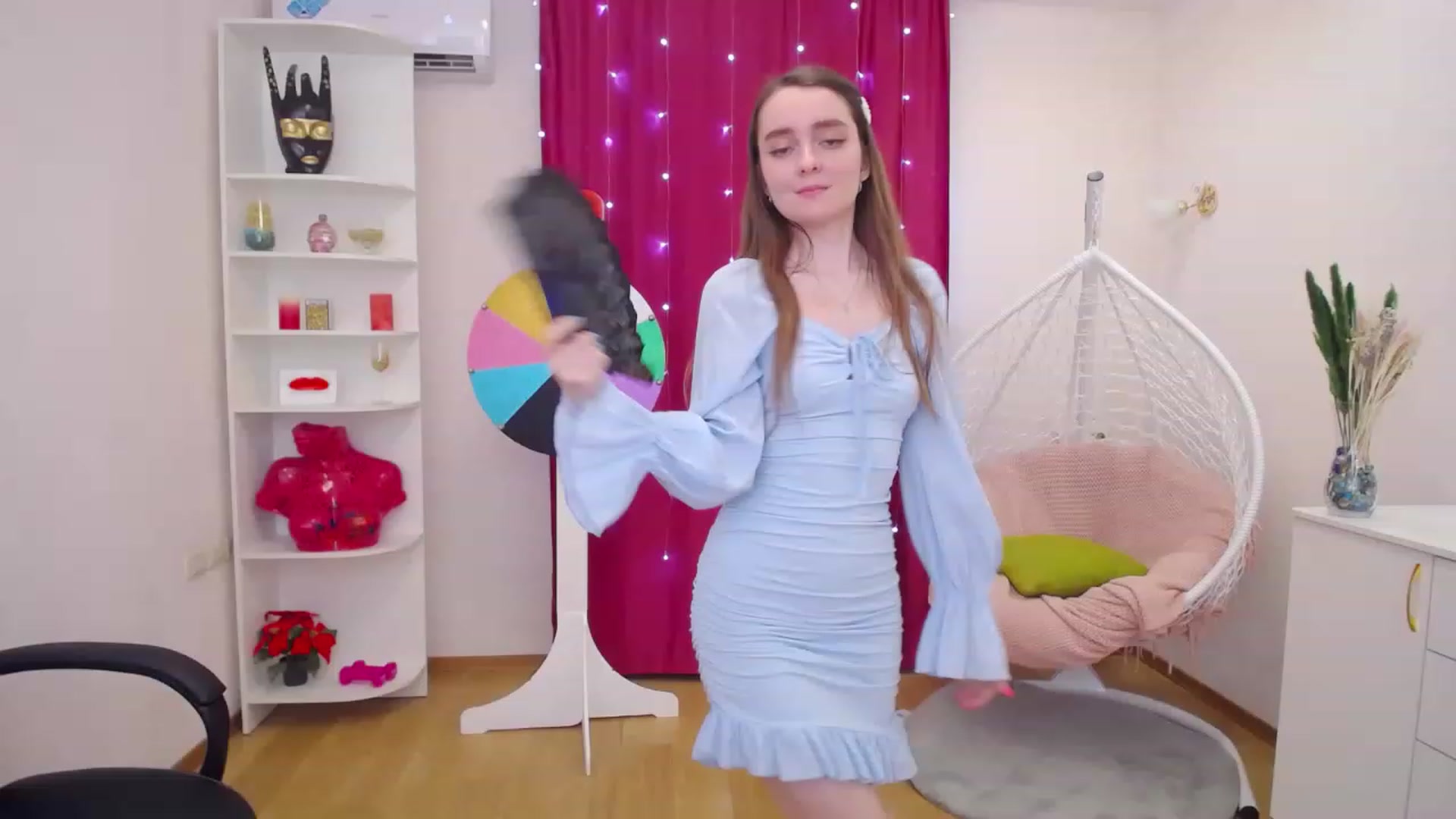 Gallery image thumbnail from Milim_Nava's myfreecams stream on, 05/29/2023, 16:36 image 17 of 20