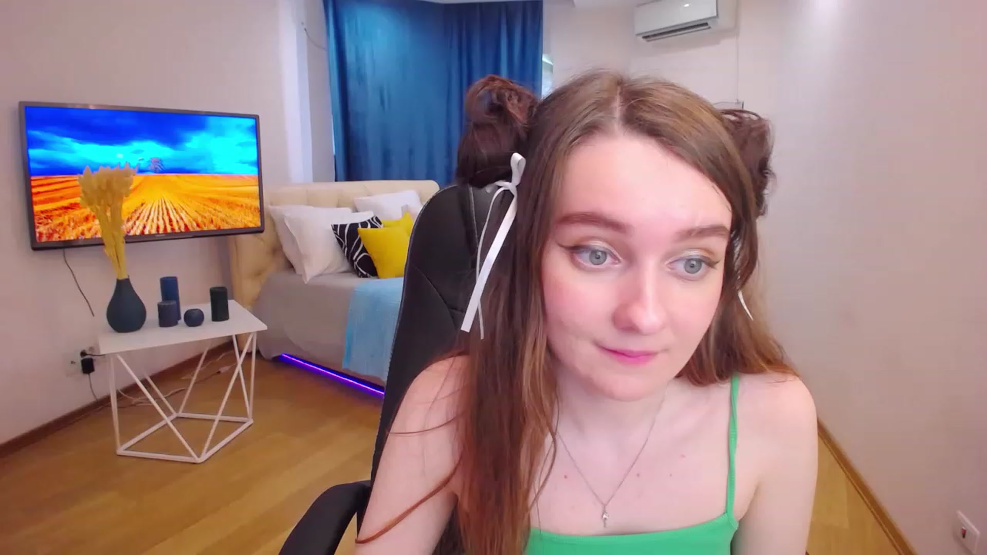 Gallery image thumbnail from Milim_Nava's myfreecams stream on, 05/31/2023, 09:51 image 5 of 20