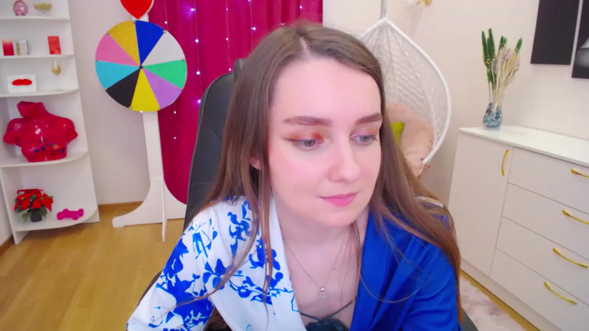 Gallery image thumbnail from Milim_Nava's myfreecams stream on, 06/02/2023, 10:07 image 16 of 20