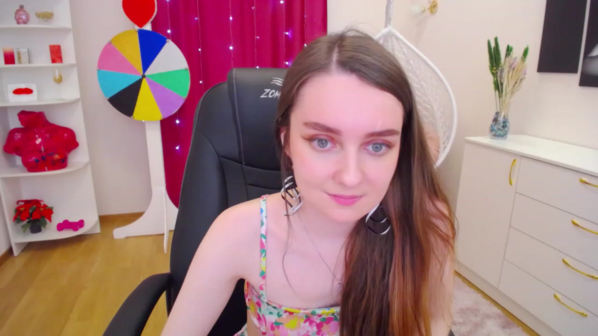 Gallery image thumbnail from Milim_Nava's myfreecams stream on, 06/02/2023, 10:07 image 1 of 20