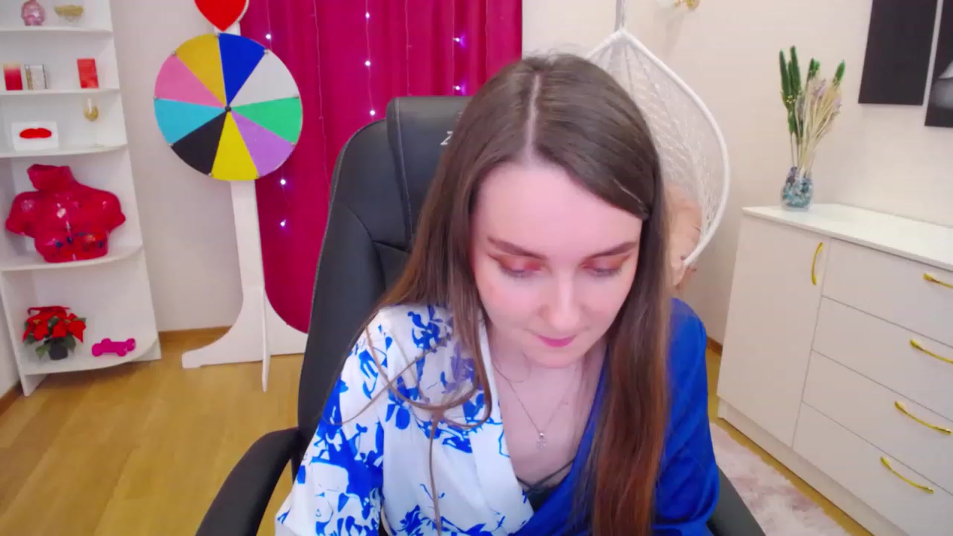 Gallery image thumbnail from Milim_Nava's myfreecams stream on, 06/02/2023, 10:07 image 14 of 20