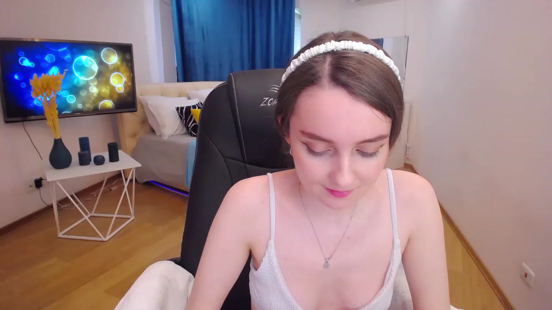 Gallery image thumbnail from Milim_Nava's myfreecams stream on, 06/03/2023, 08:03 image 16 of 20