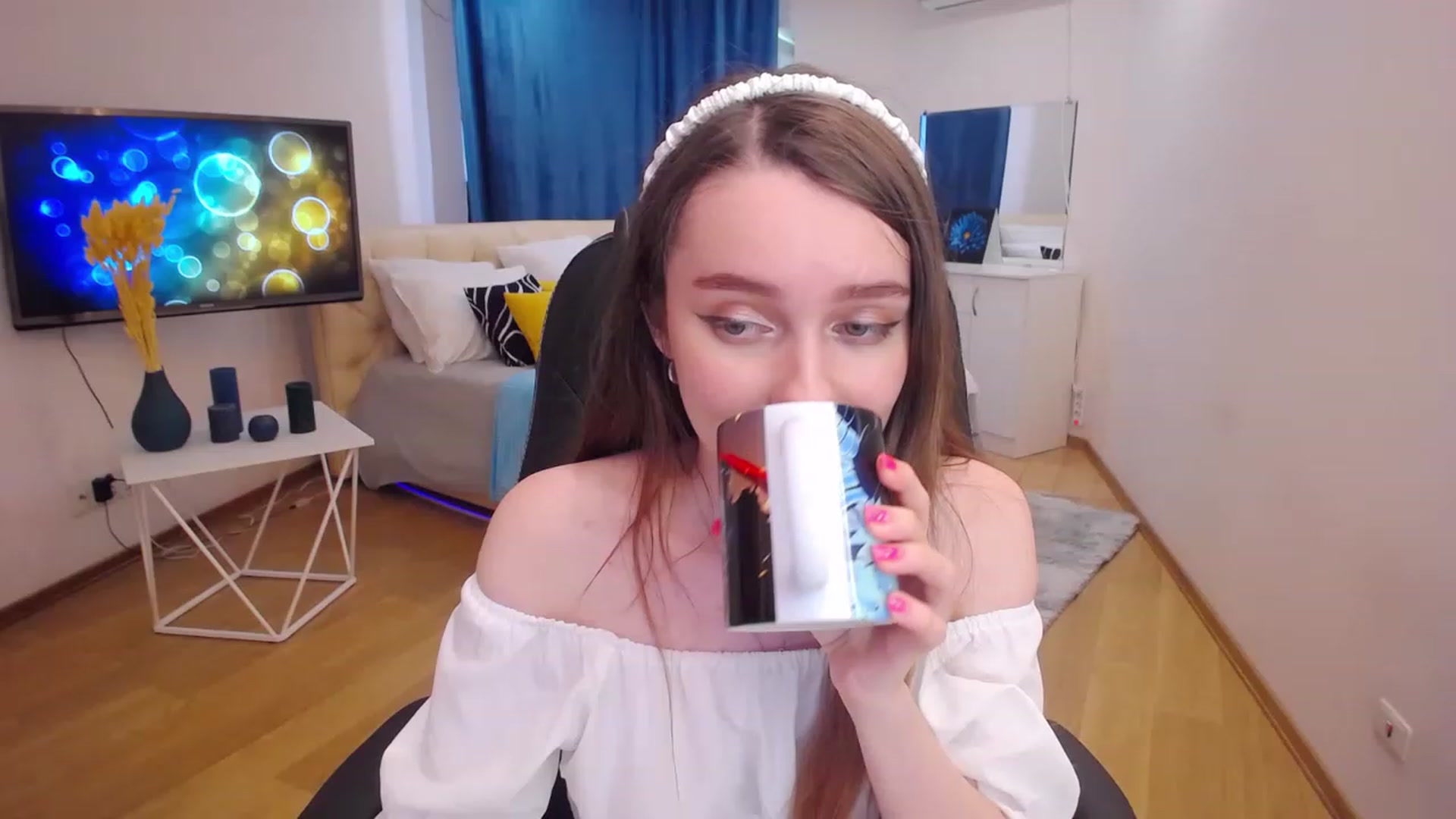 Gallery image thumbnail from Milim_Nava's myfreecams stream on, 06/03/2023, 09:19 image 17 of 20