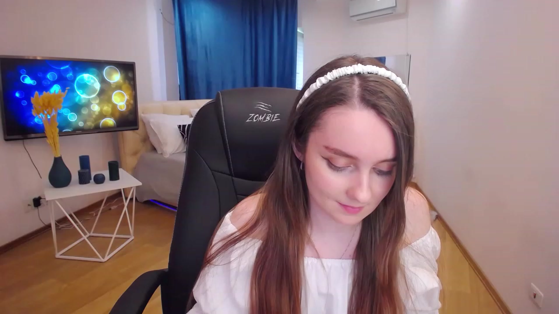 Gallery image thumbnail from Milim_Nava's myfreecams stream on, 06/03/2023, 09:19 image 1 of 20