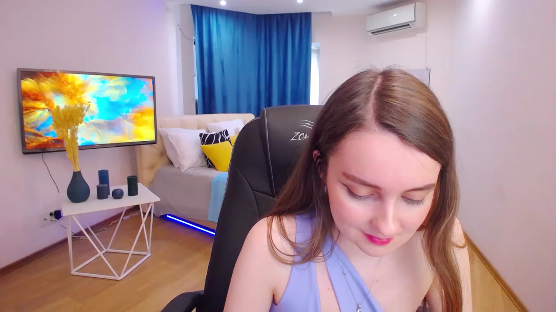 Gallery image thumbnail from Milim_Nava's myfreecams stream on, 06/12/2023, 12:13 image 13 of 20