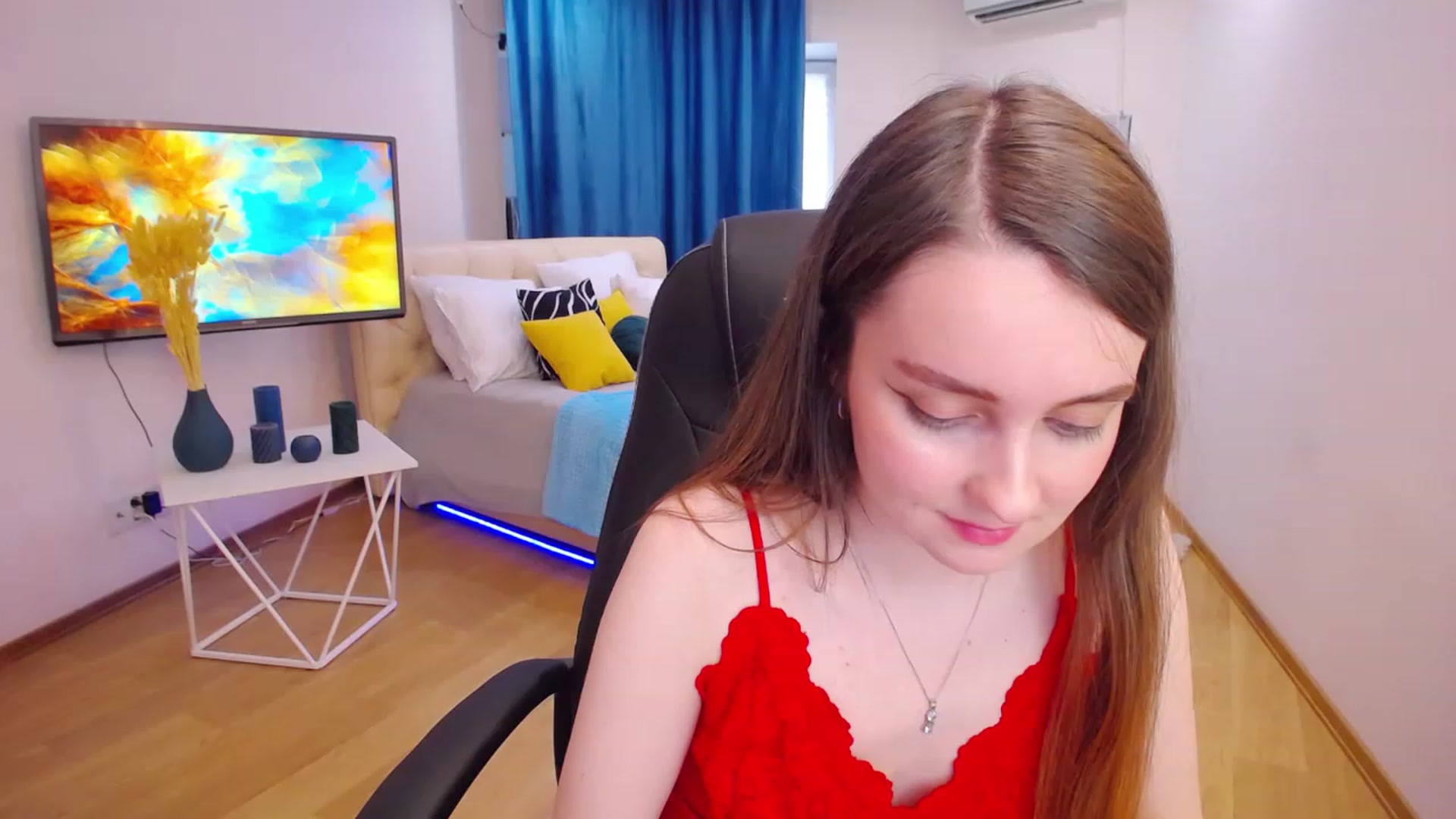 Gallery image thumbnail from Milim_Nava's myfreecams stream on, 06/12/2023, 14:19 image 13 of 20