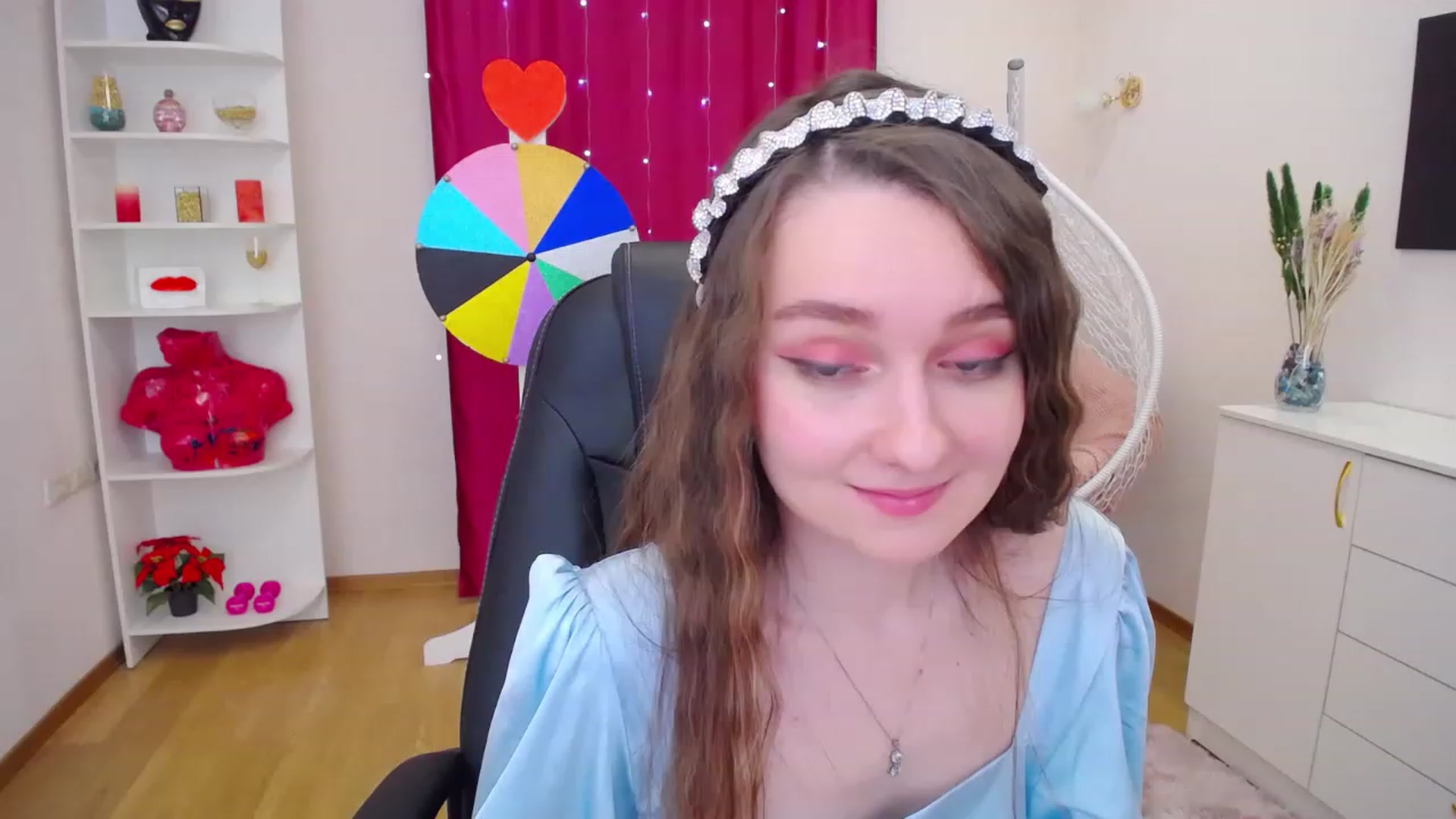 Gallery image thumbnail from Milim_Nava's myfreecams stream on, 06/13/2023, 09:50 image 7 of 20