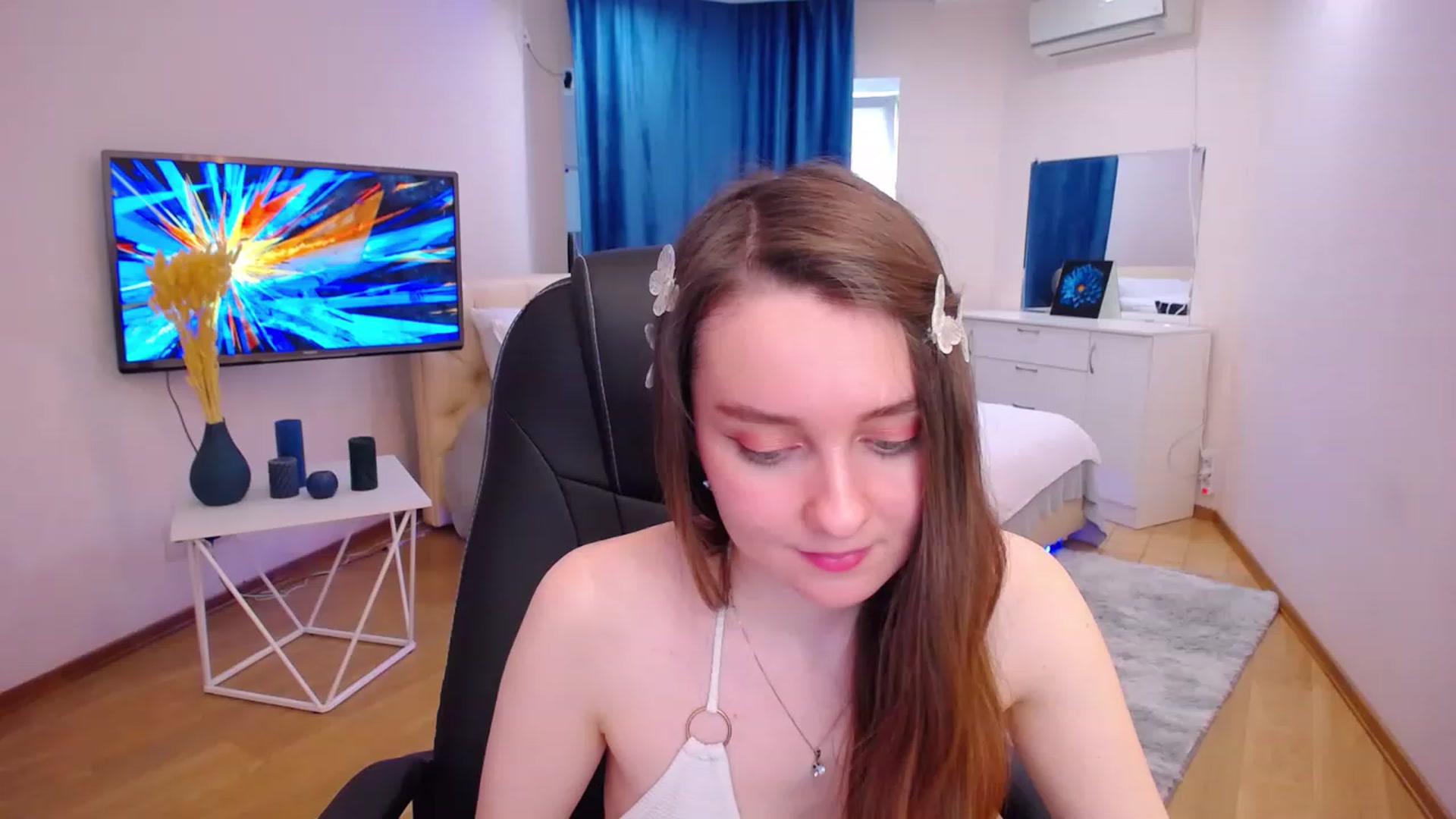 Gallery image thumbnail from Milim_Nava's myfreecams stream on, 06/14/2023, 09:10 image 15 of 20