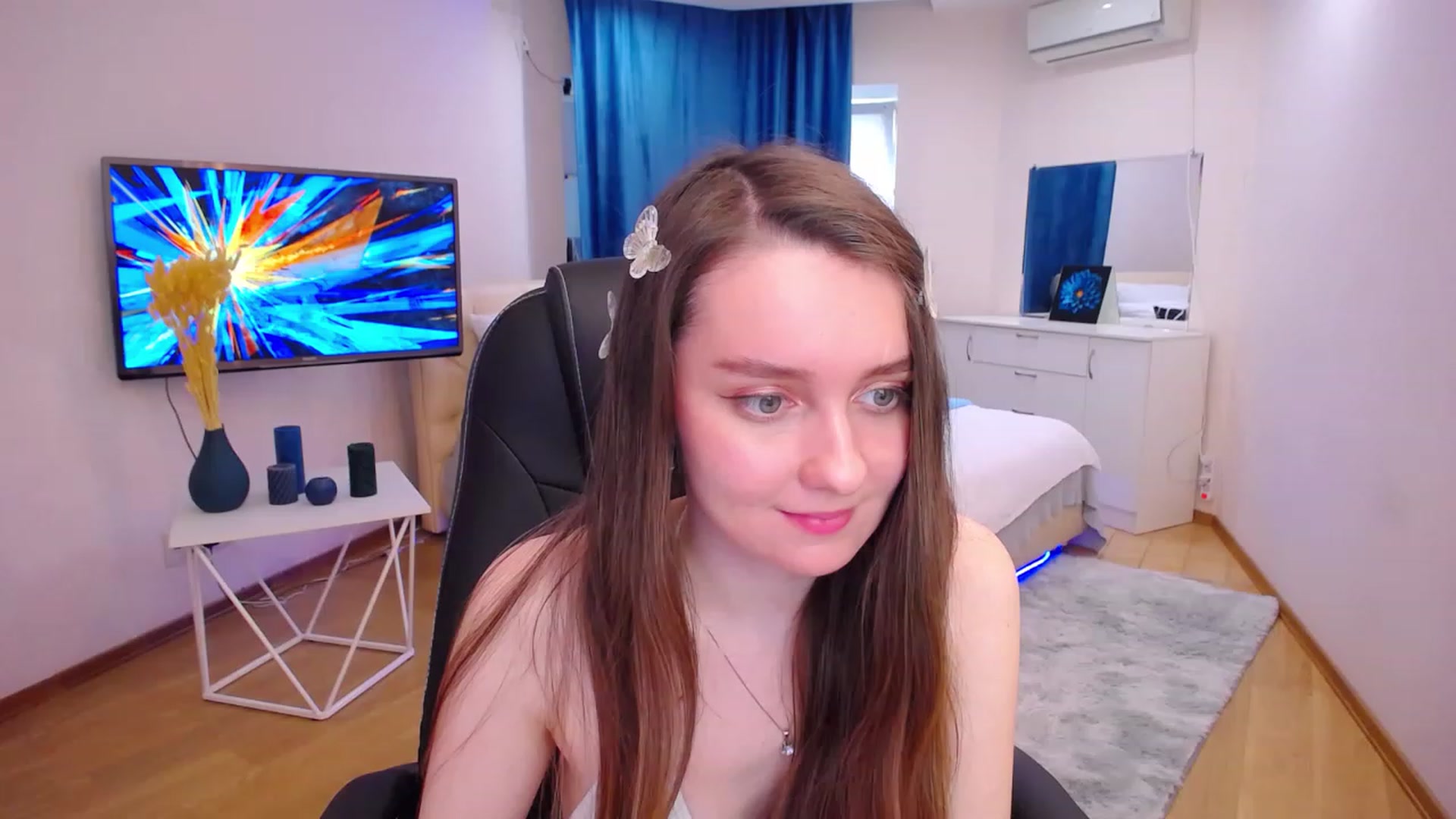 Gallery image thumbnail from Milim_Nava's myfreecams stream on, 06/14/2023, 09:10 image 1 of 20