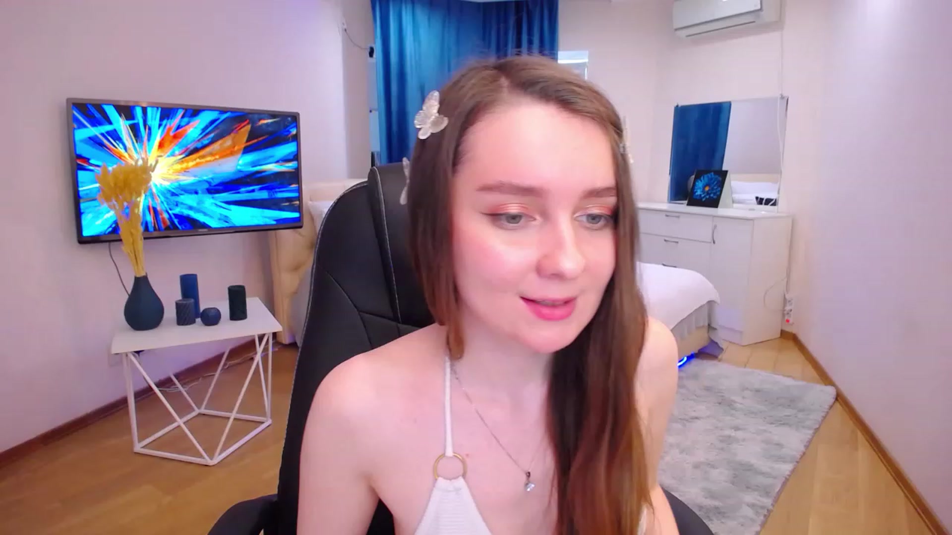 Gallery image thumbnail from Milim_Nava's myfreecams stream on, 06/14/2023, 09:10 image 13 of 20