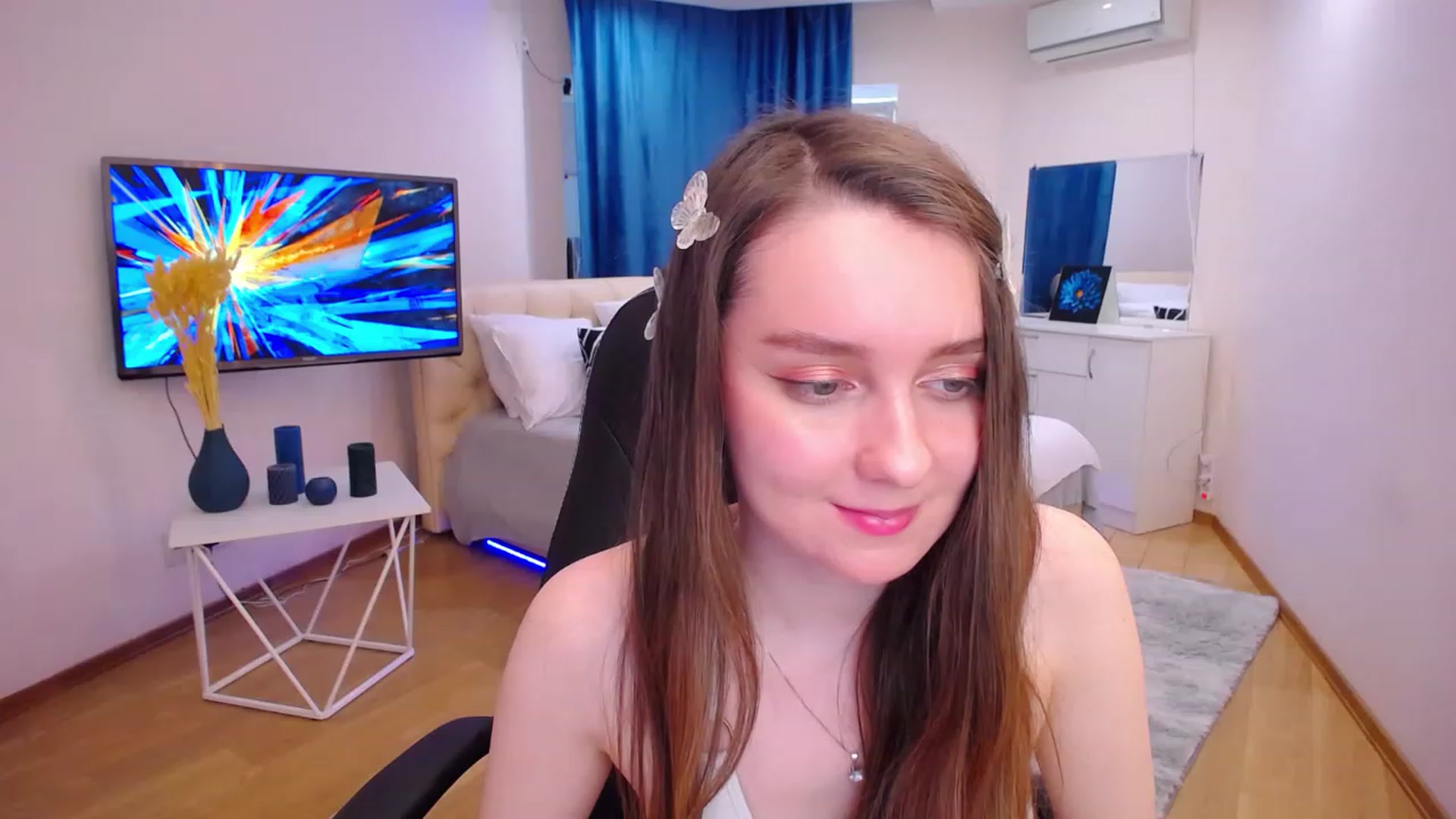 Gallery image thumbnail from Milim_Nava's myfreecams stream on, 06/14/2023, 09:10 image 5 of 20