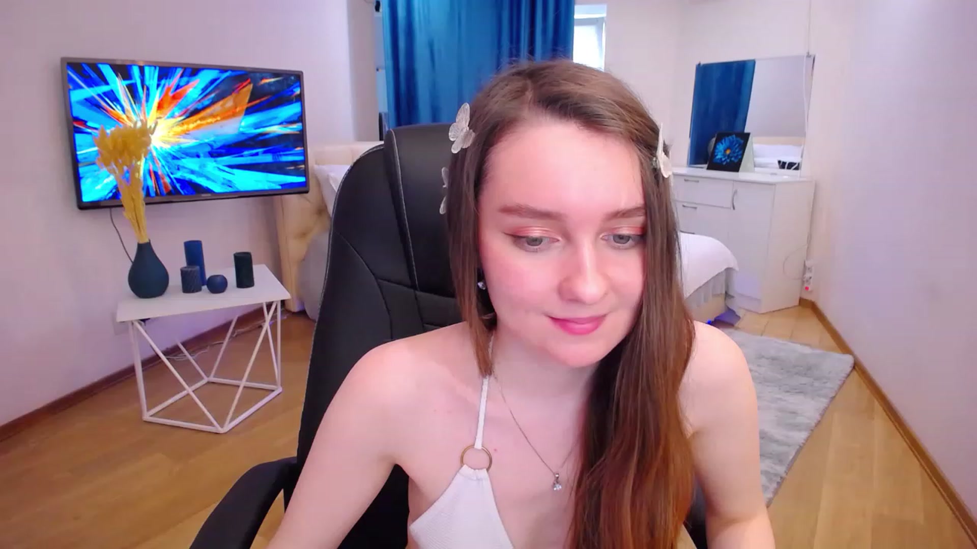 Gallery image thumbnail from Milim_Nava's myfreecams stream on, 06/14/2023, 09:10 image 17 of 20