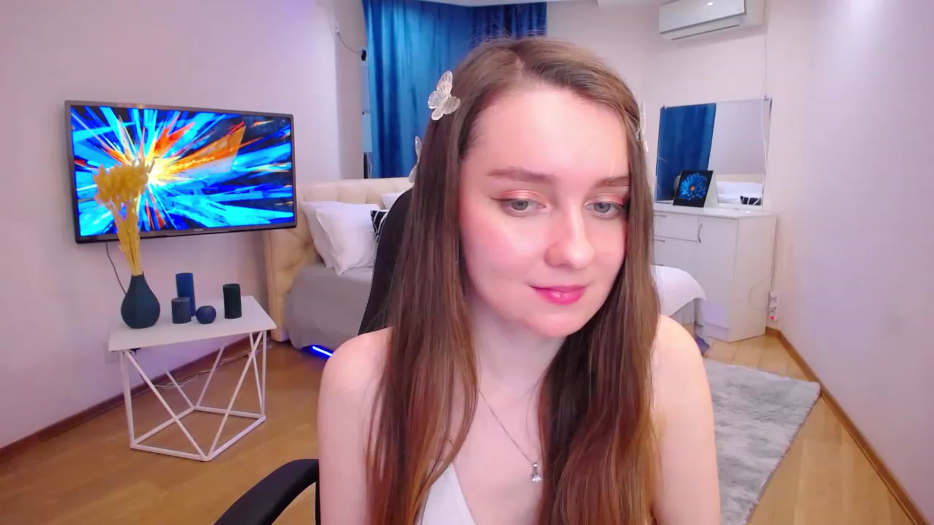 Gallery image thumbnail from Milim_Nava's myfreecams stream on, 06/14/2023, 09:10 image 6 of 20