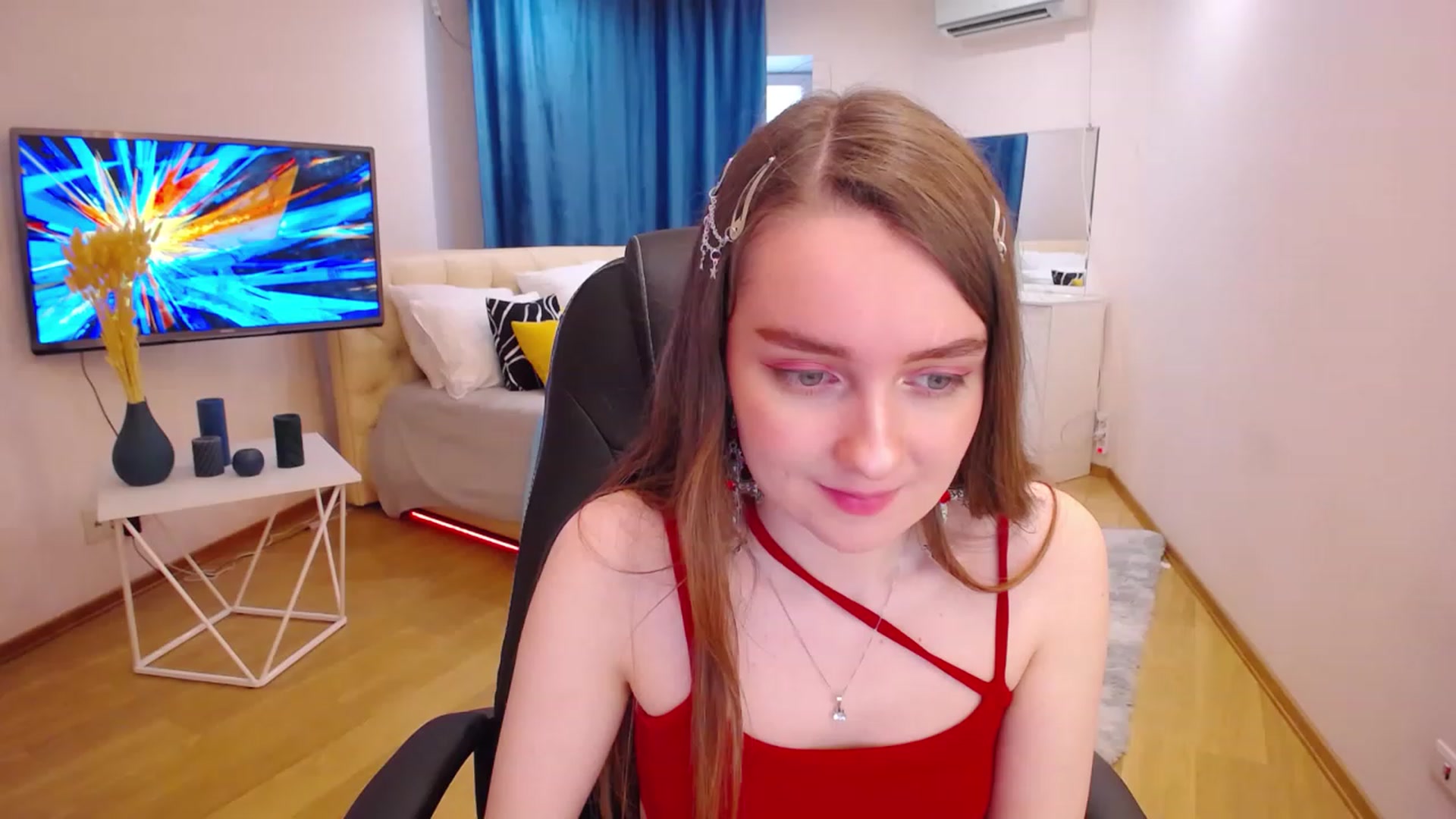 Gallery image thumbnail from Milim_Nava's myfreecams stream on, 06/18/2023, 10:50 image 7 of 20