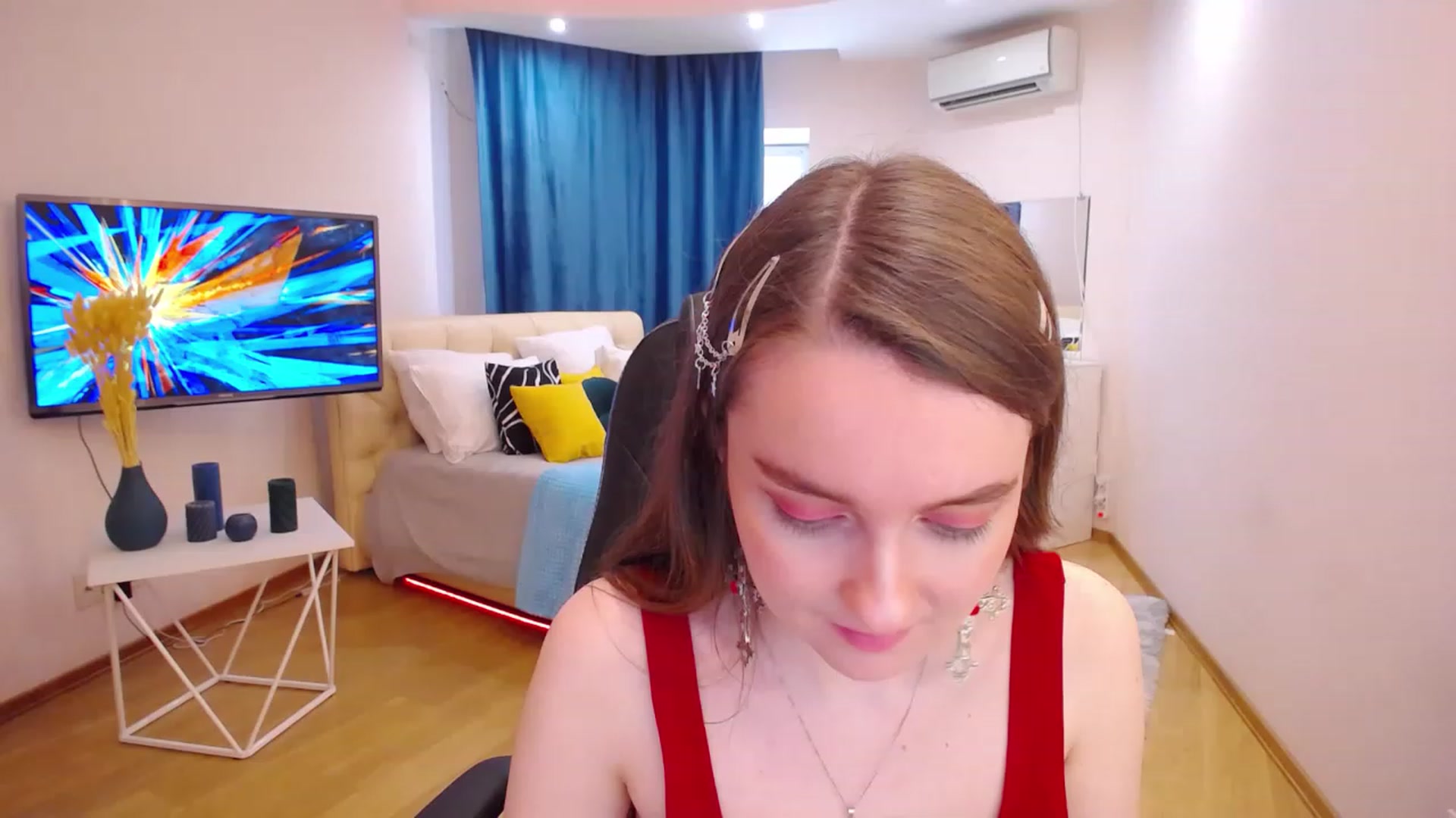 Gallery image thumbnail from Milim_Nava's myfreecams stream on, 06/18/2023, 12:11 image 12 of 20
