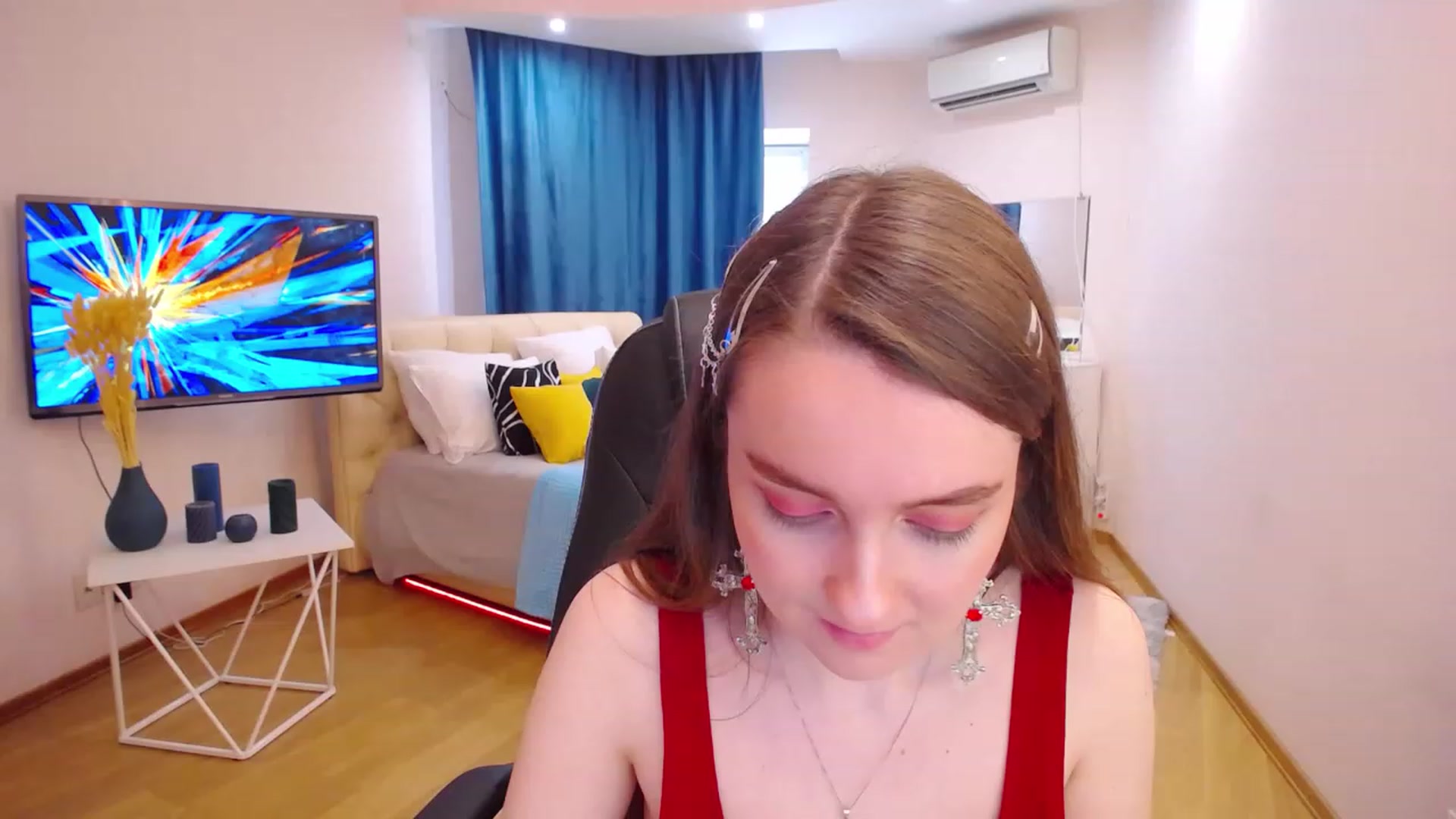 Gallery image thumbnail from Milim_Nava's myfreecams stream on, 06/18/2023, 12:11 image 13 of 20