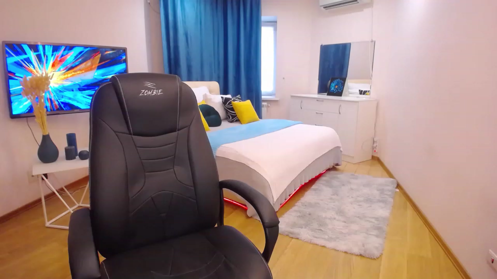 Gallery image thumbnail from Milim_Nava's myfreecams stream on, 06/18/2023, 15:48 image 19 of 20