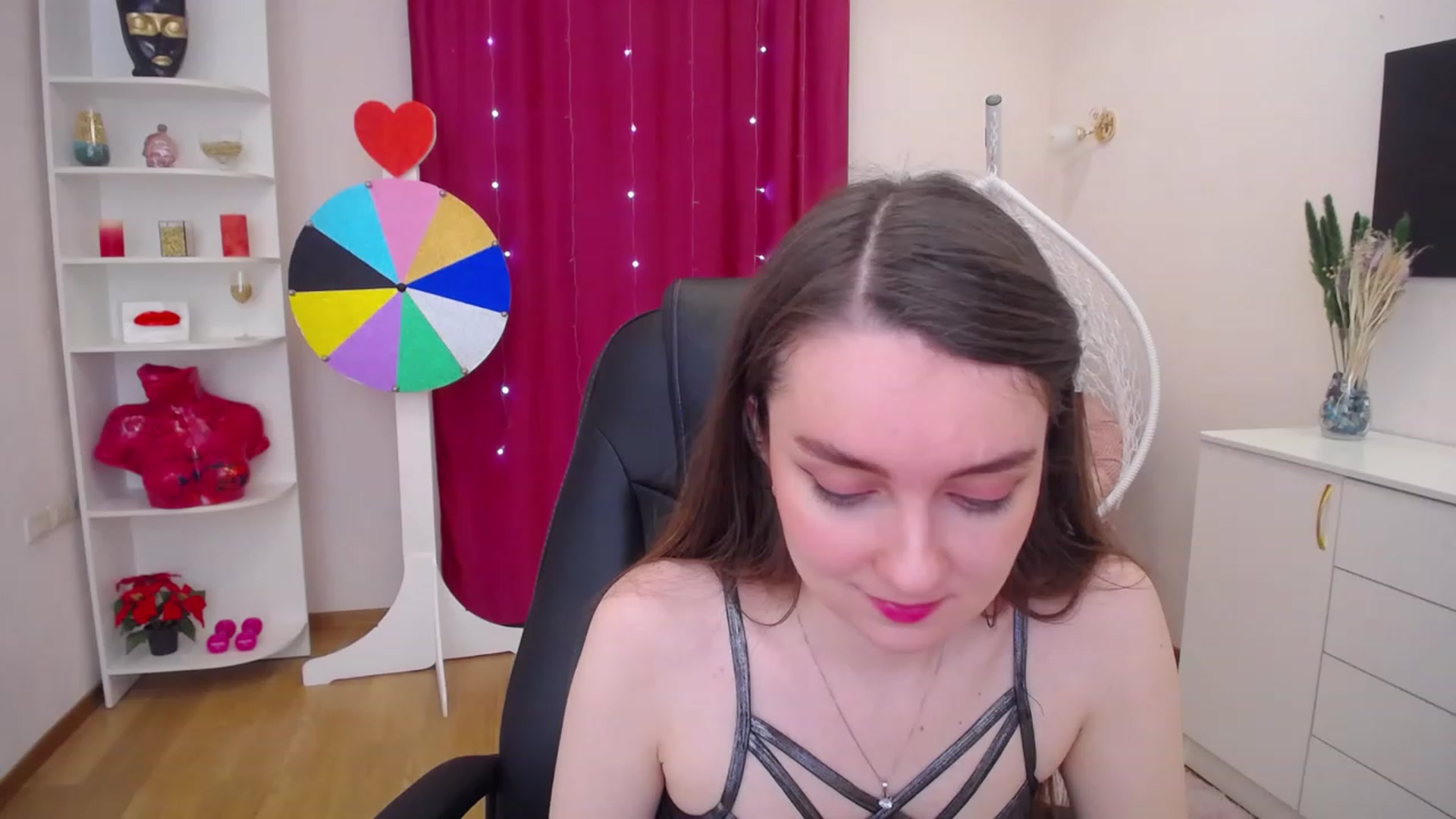 Gallery image thumbnail from Milim_Nava's myfreecams stream on, 06/19/2023, 10:54 image 4 of 20