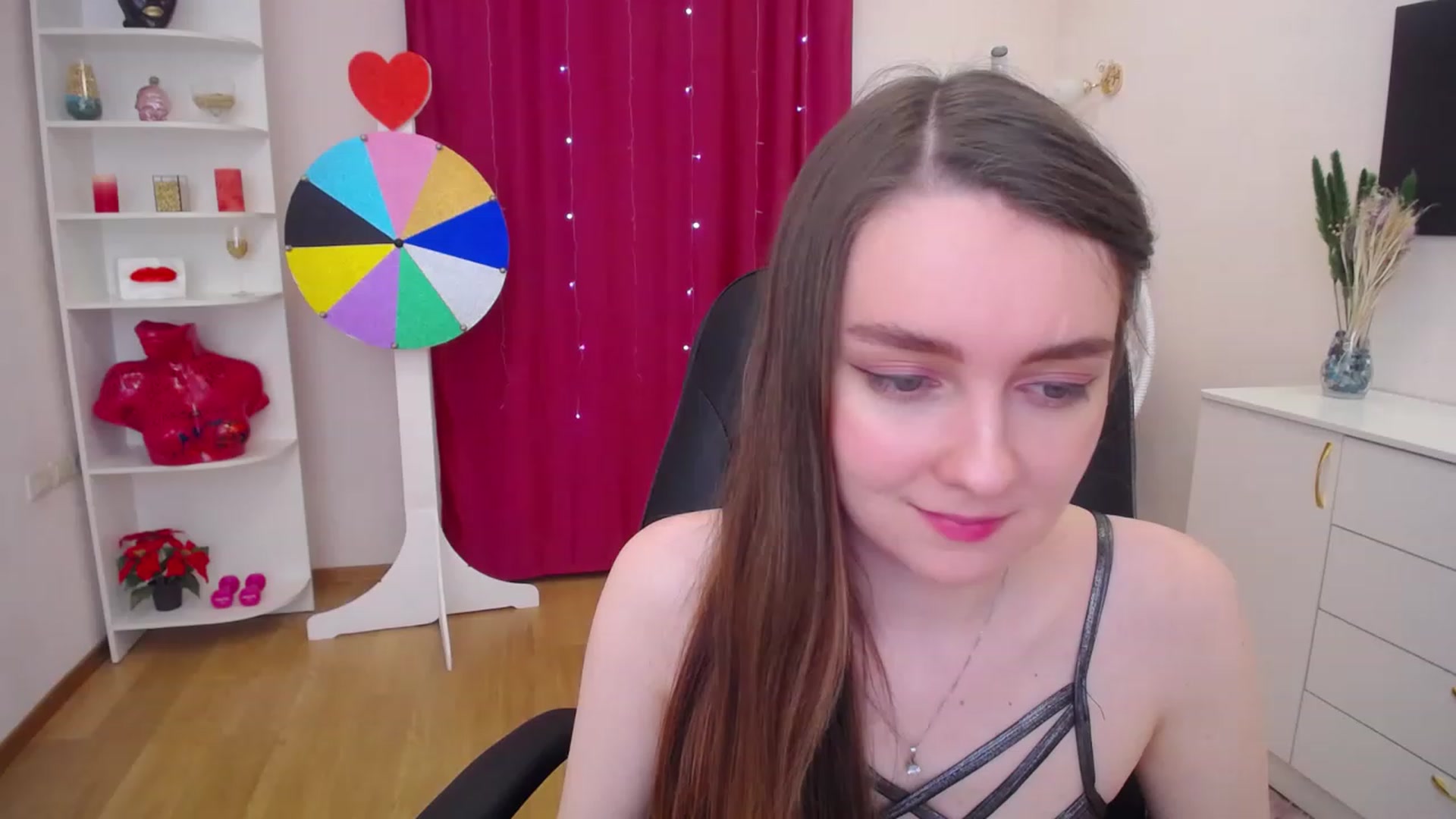 Gallery image thumbnail from Milim_Nava's myfreecams stream on, 06/19/2023, 11:37 image 4 of 20
