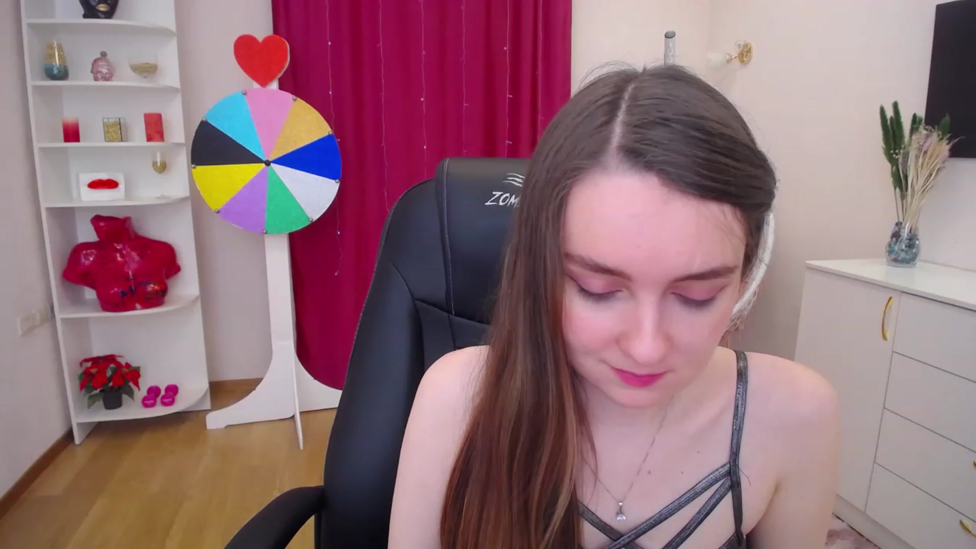 Gallery image thumbnail from Milim_Nava's myfreecams stream on, 06/19/2023, 11:37 image 1 of 20