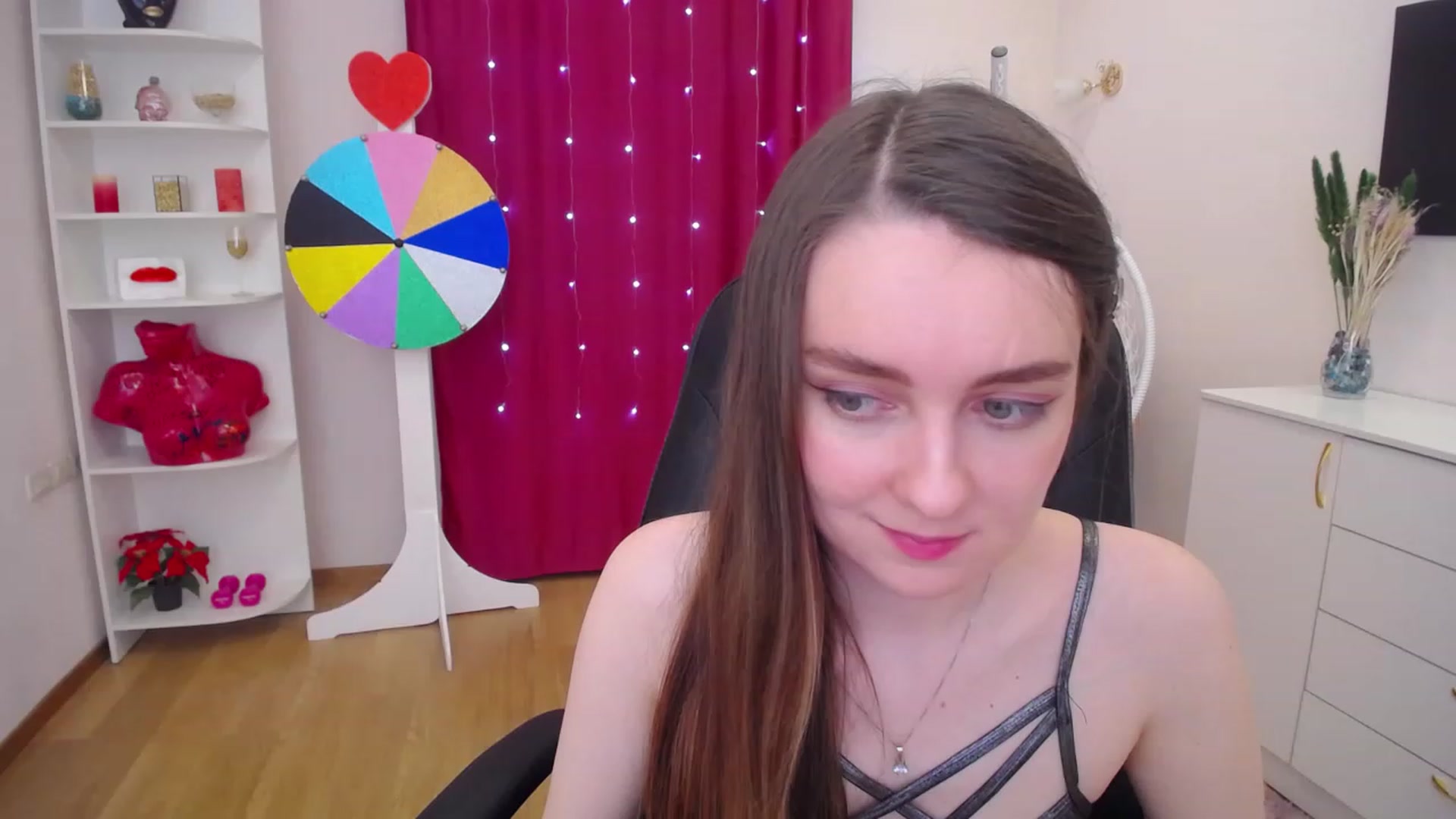Gallery image thumbnail from Milim_Nava's myfreecams stream on, 06/19/2023, 11:37 image 6 of 20