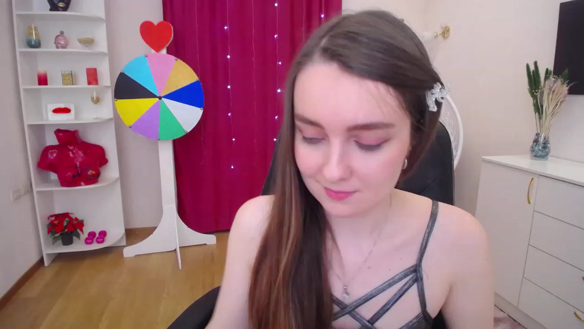 Gallery image thumbnail from Milim_Nava's myfreecams stream on, 06/19/2023, 11:37 image 5 of 20
