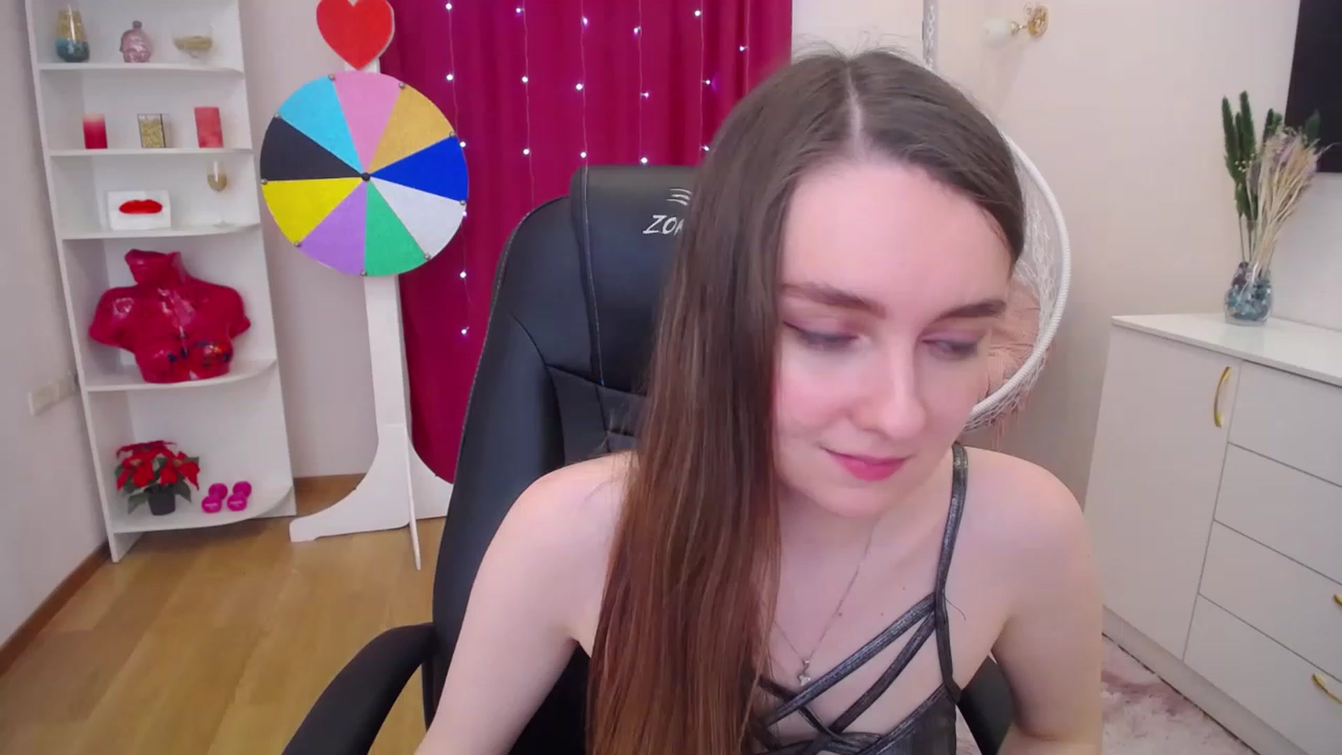 Gallery image thumbnail from Milim_Nava's myfreecams stream on, 06/19/2023, 14:45 image 2 of 20