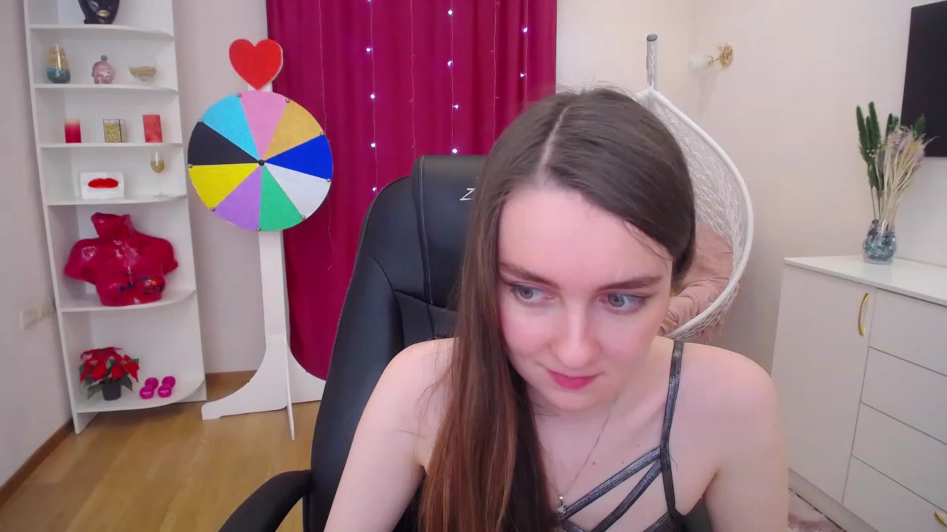Gallery image thumbnail from Milim_Nava's myfreecams stream on, 06/19/2023, 14:45 image 14 of 20