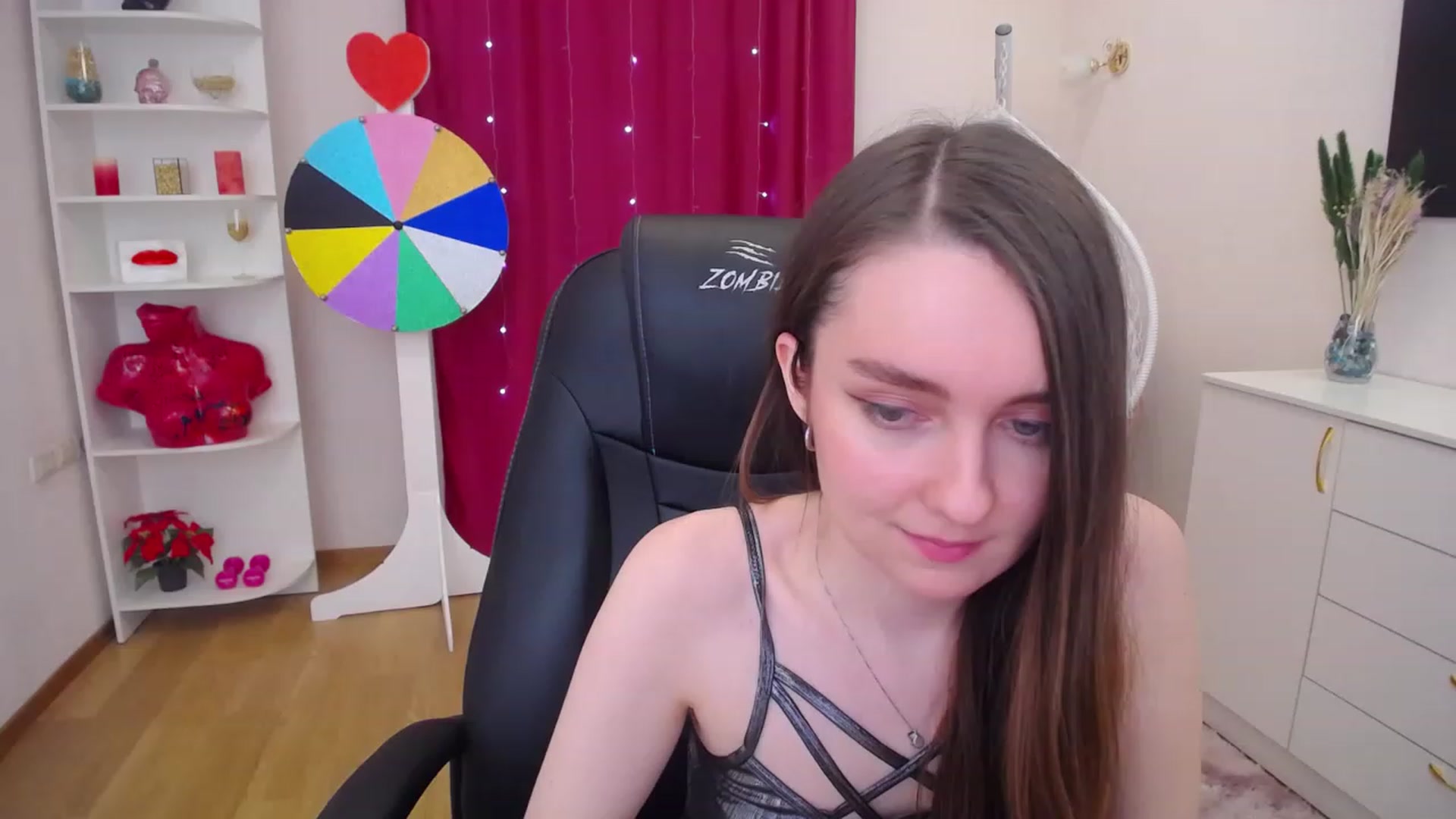 Gallery image thumbnail from Milim_Nava's myfreecams stream on, 06/19/2023, 16:46 image 12 of 20