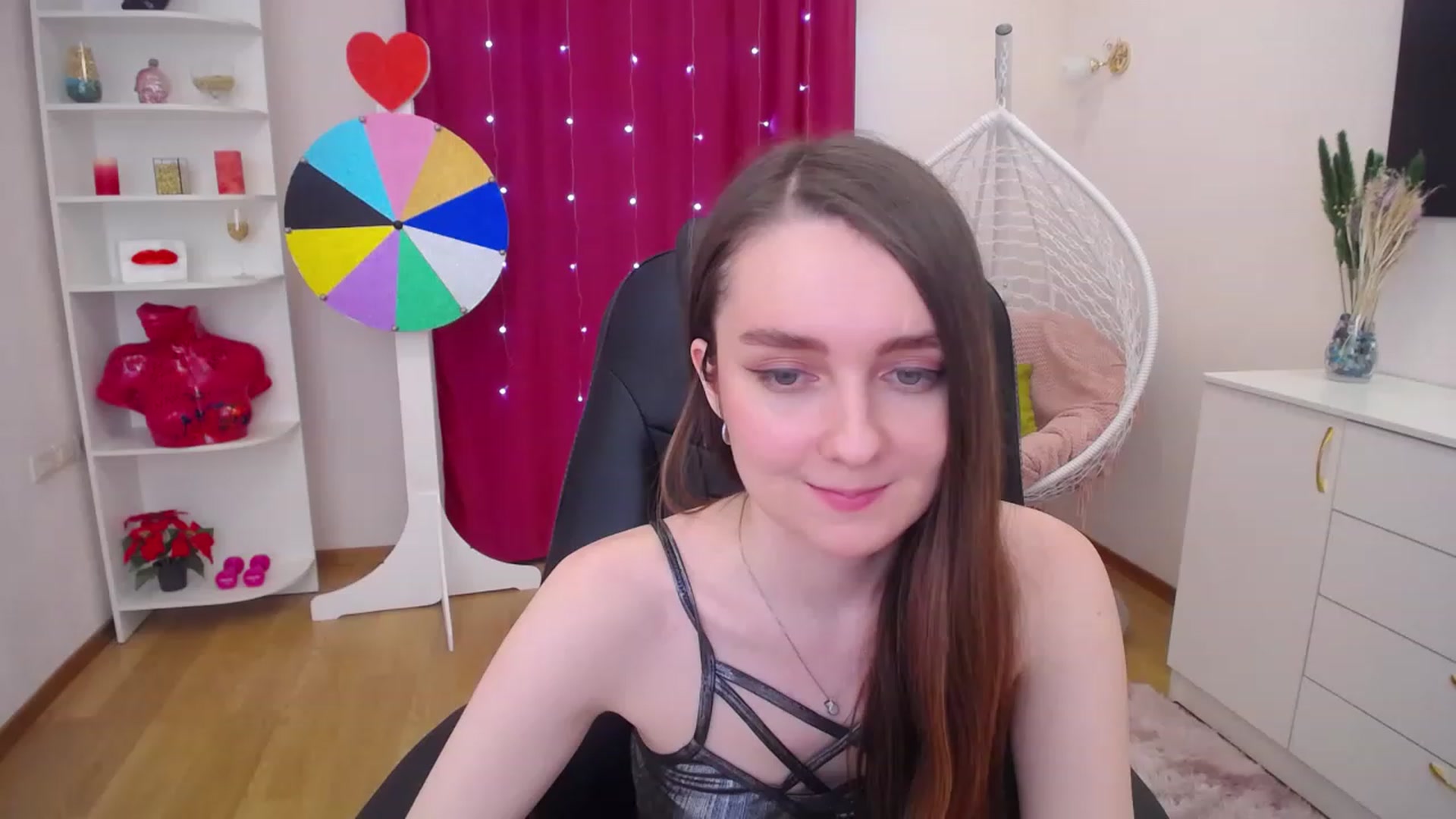 Gallery image thumbnail from Milim_Nava's myfreecams stream on, 06/19/2023, 16:46 image 18 of 20