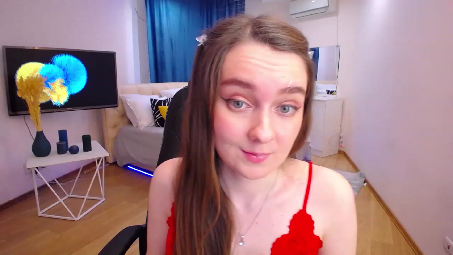 Gallery image thumbnail from Milim_Nava's myfreecams stream on, 06/21/2023, 07:46 image 15 of 20