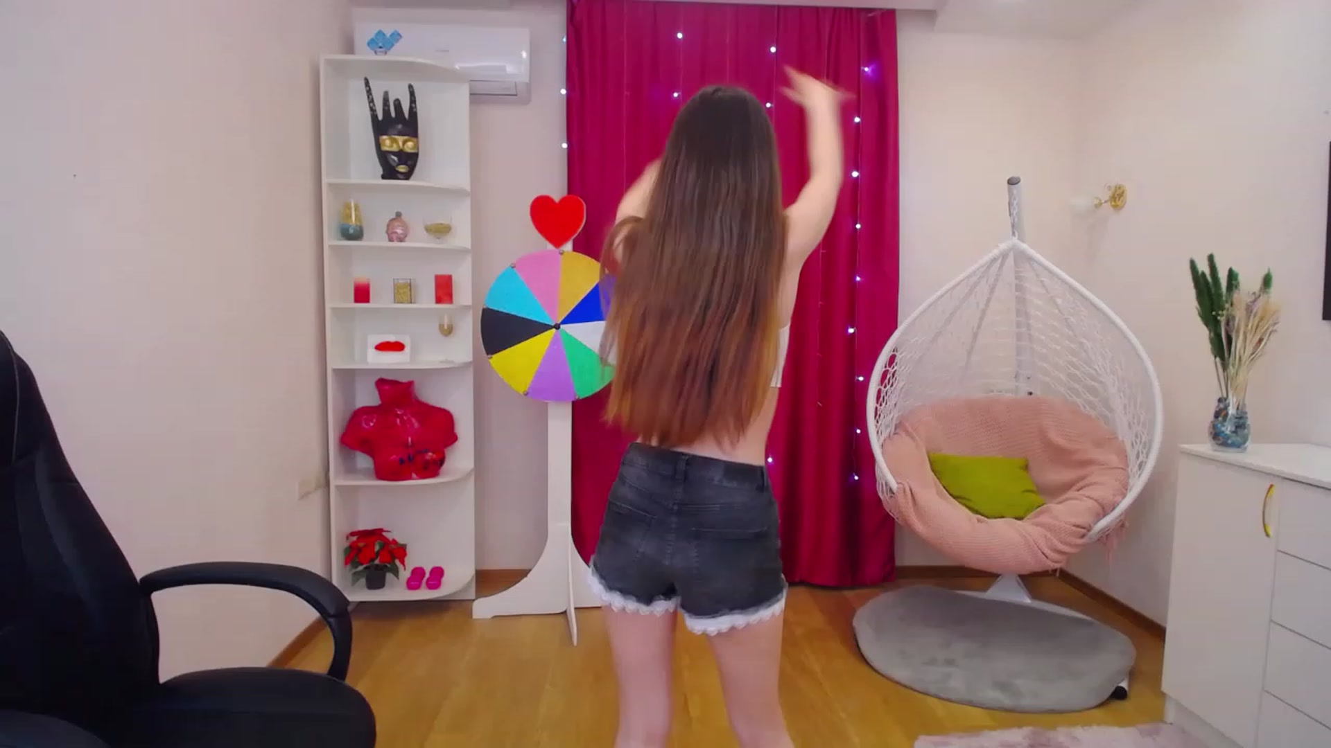 Gallery image thumbnail from Milim_Nava's myfreecams stream on, 06/22/2023, 08:21 image 15 of 20
