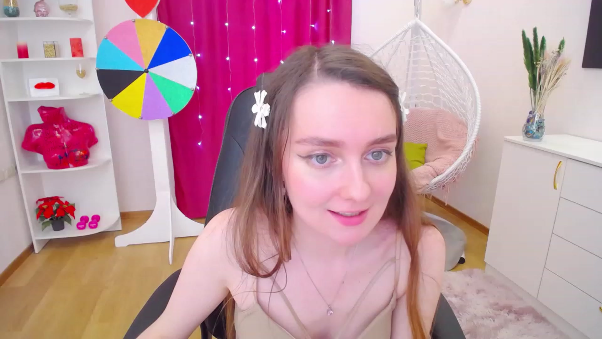 Gallery image thumbnail from Milim_Nava's myfreecams stream on, 06/25/2023, 14:10 image 14 of 20