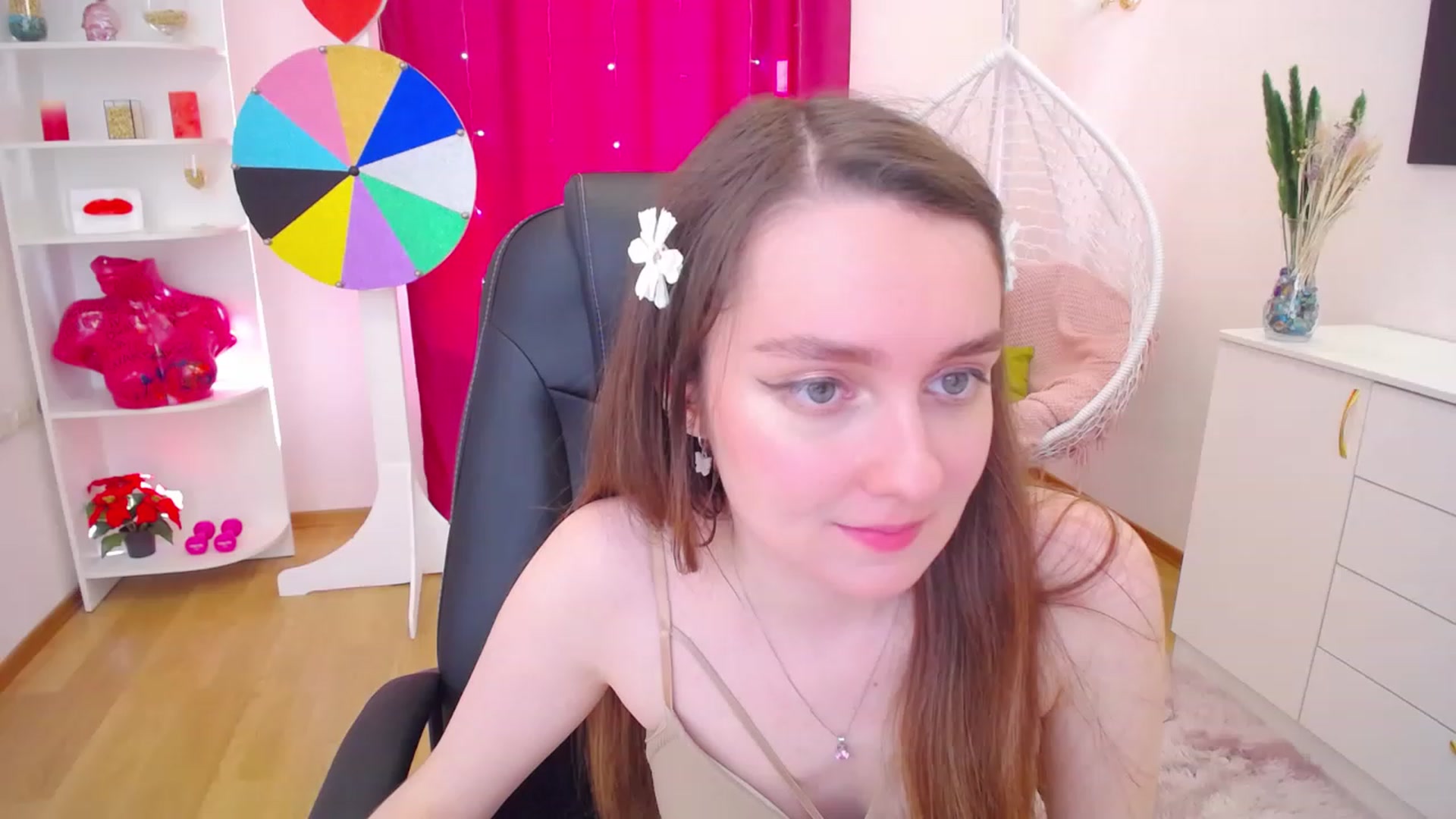 Gallery image thumbnail from Milim_Nava's myfreecams stream on, 06/25/2023, 14:10 image 2 of 20