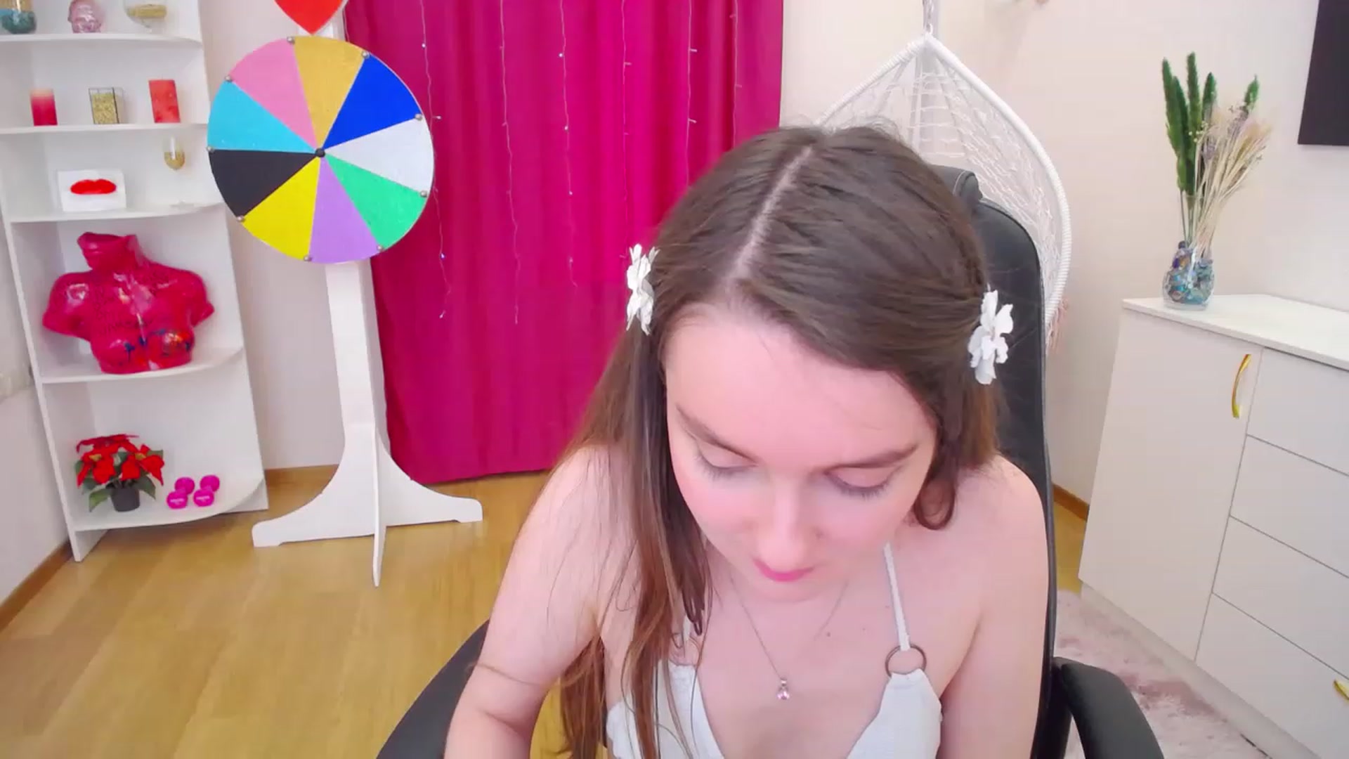 Gallery image thumbnail from Milim_Nava's myfreecams stream on, 06/25/2023, 16:38 image 19 of 20