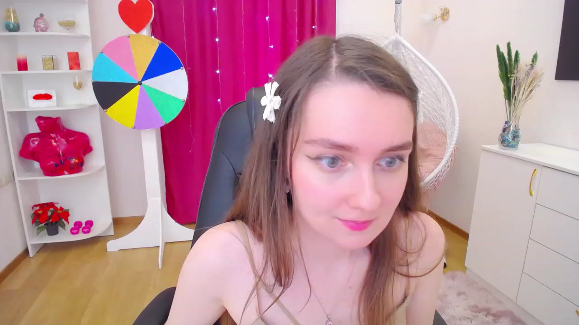 Gallery image thumbnail from Milim_Nava's myfreecams stream on, 06/25/2023, 16:38 image 7 of 20