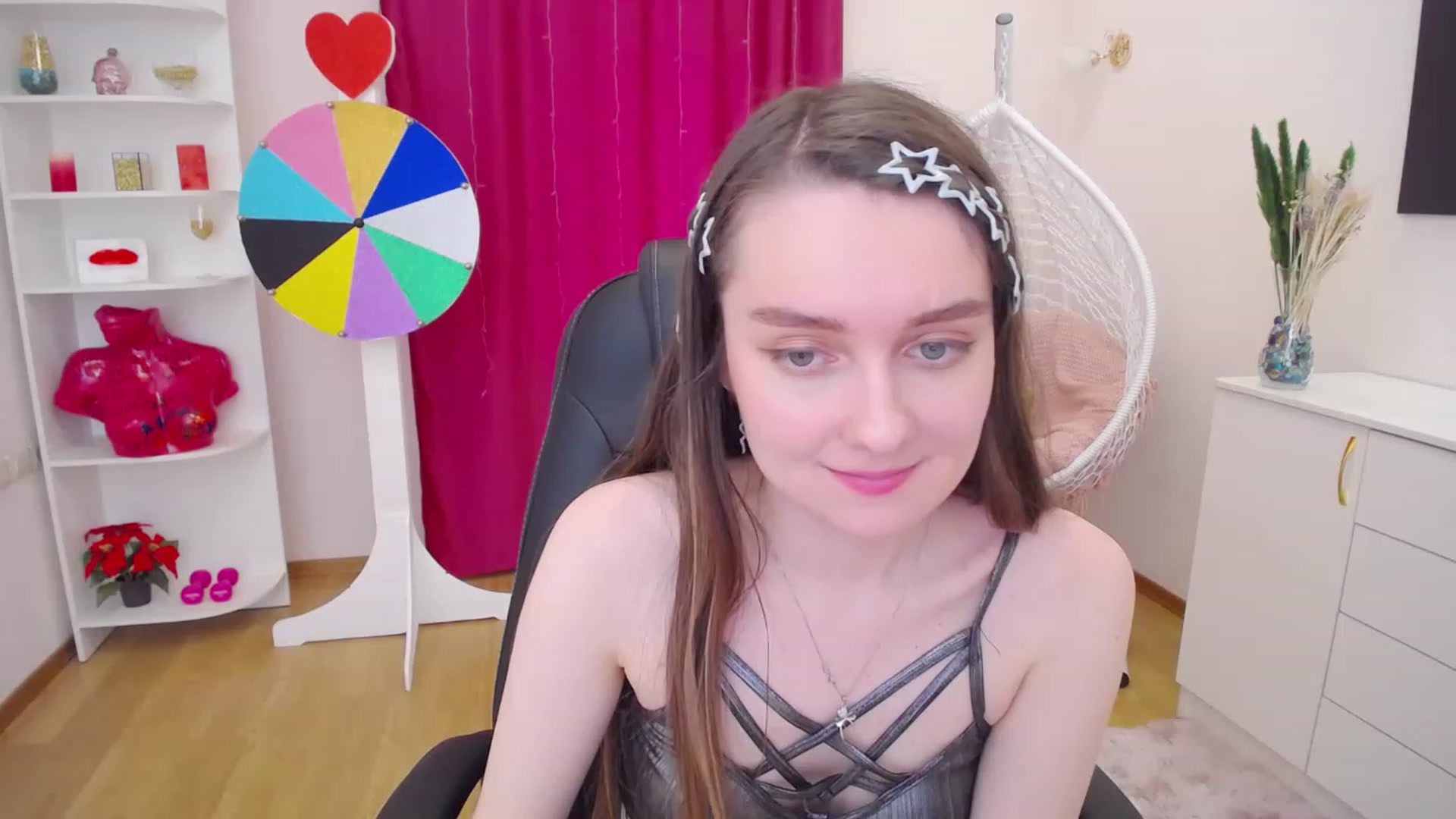 Gallery image thumbnail from Milim_Nava's myfreecams stream on, 06/26/2023, 08:56 image 11 of 20