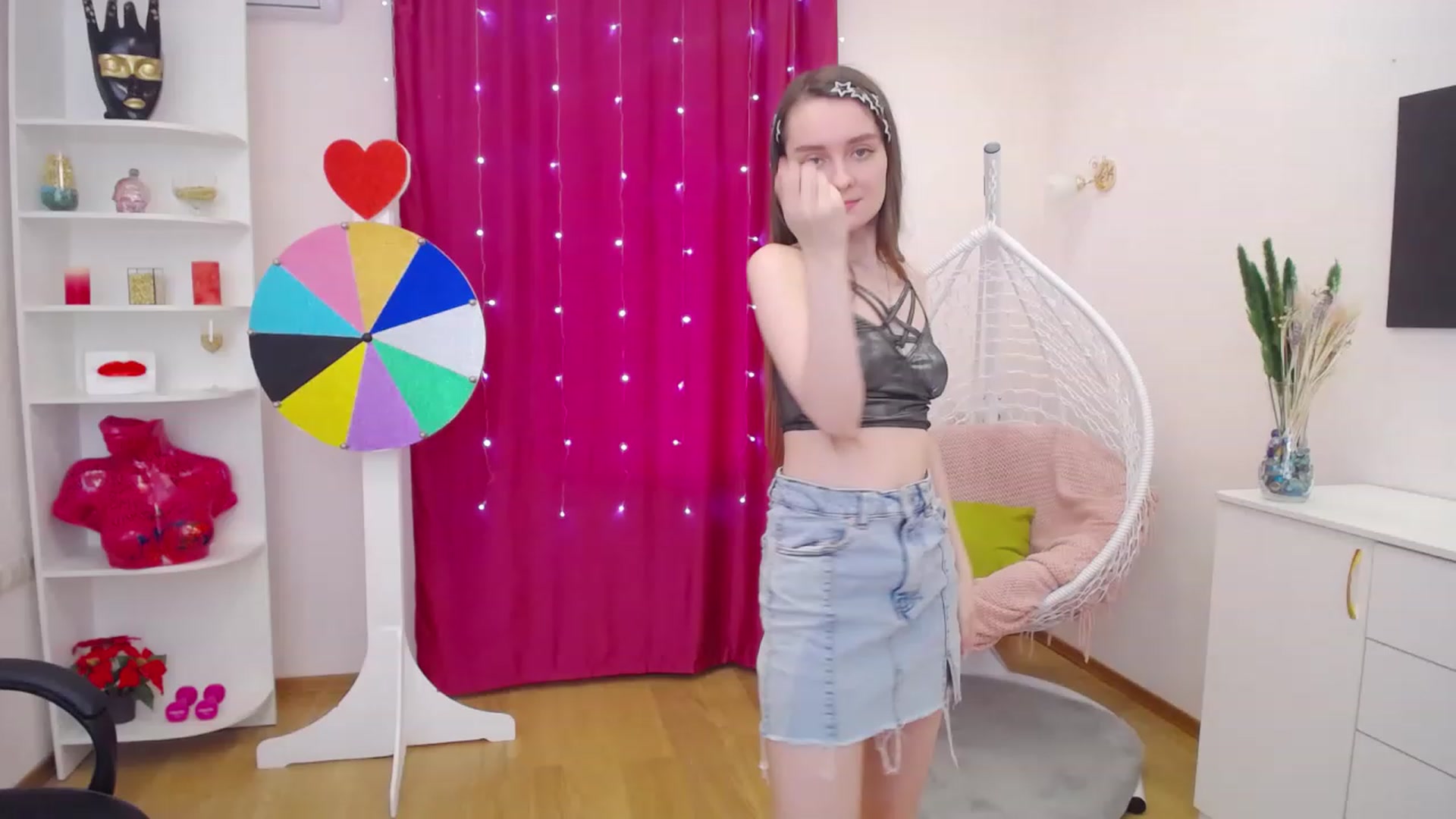 Gallery image thumbnail from Milim_Nava's myfreecams stream on, 06/26/2023, 08:56 image 2 of 20