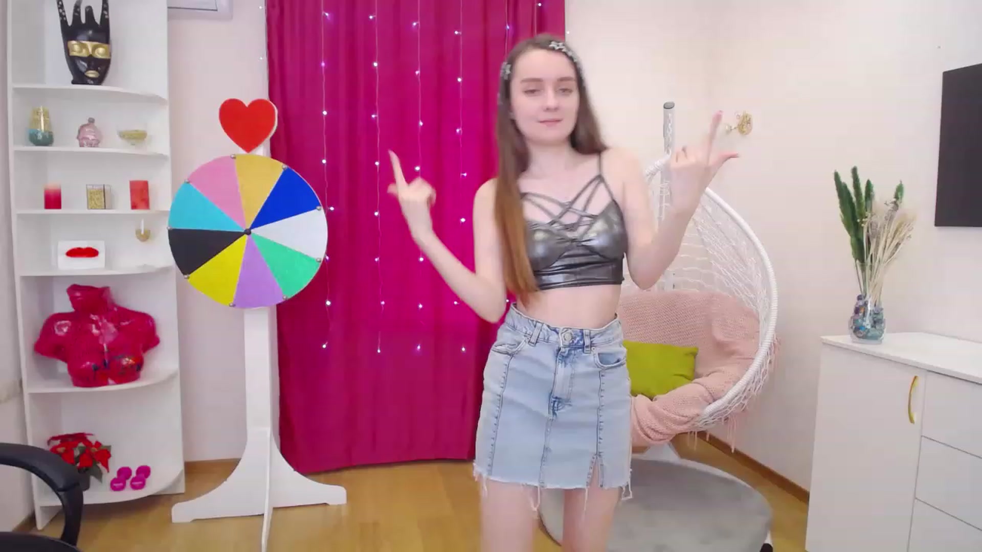 Gallery image thumbnail from Milim_Nava's myfreecams stream on, 06/26/2023, 08:56 image 16 of 20