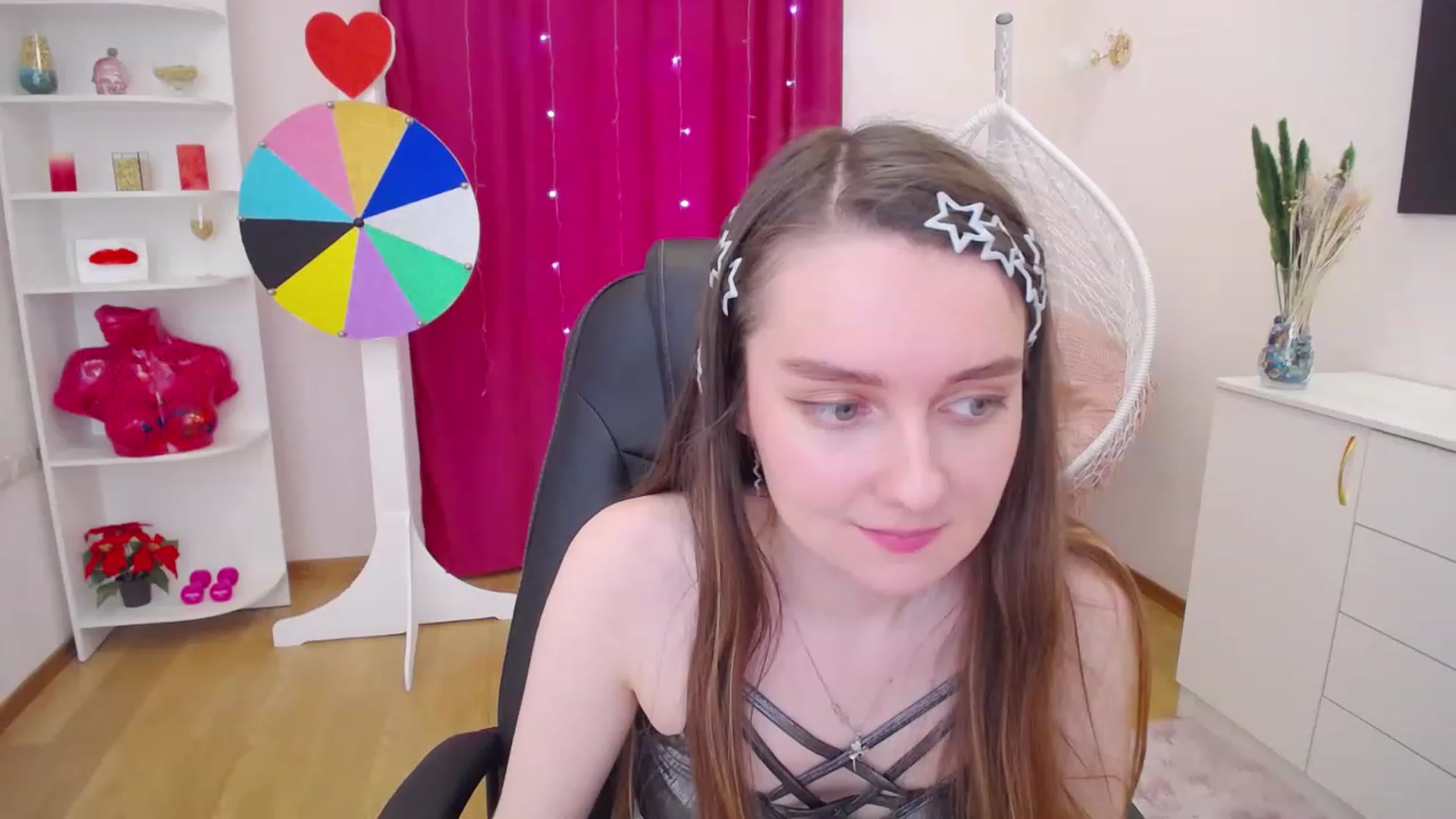 Gallery image thumbnail from Milim_Nava's myfreecams stream on, 06/26/2023, 08:56 image 12 of 20