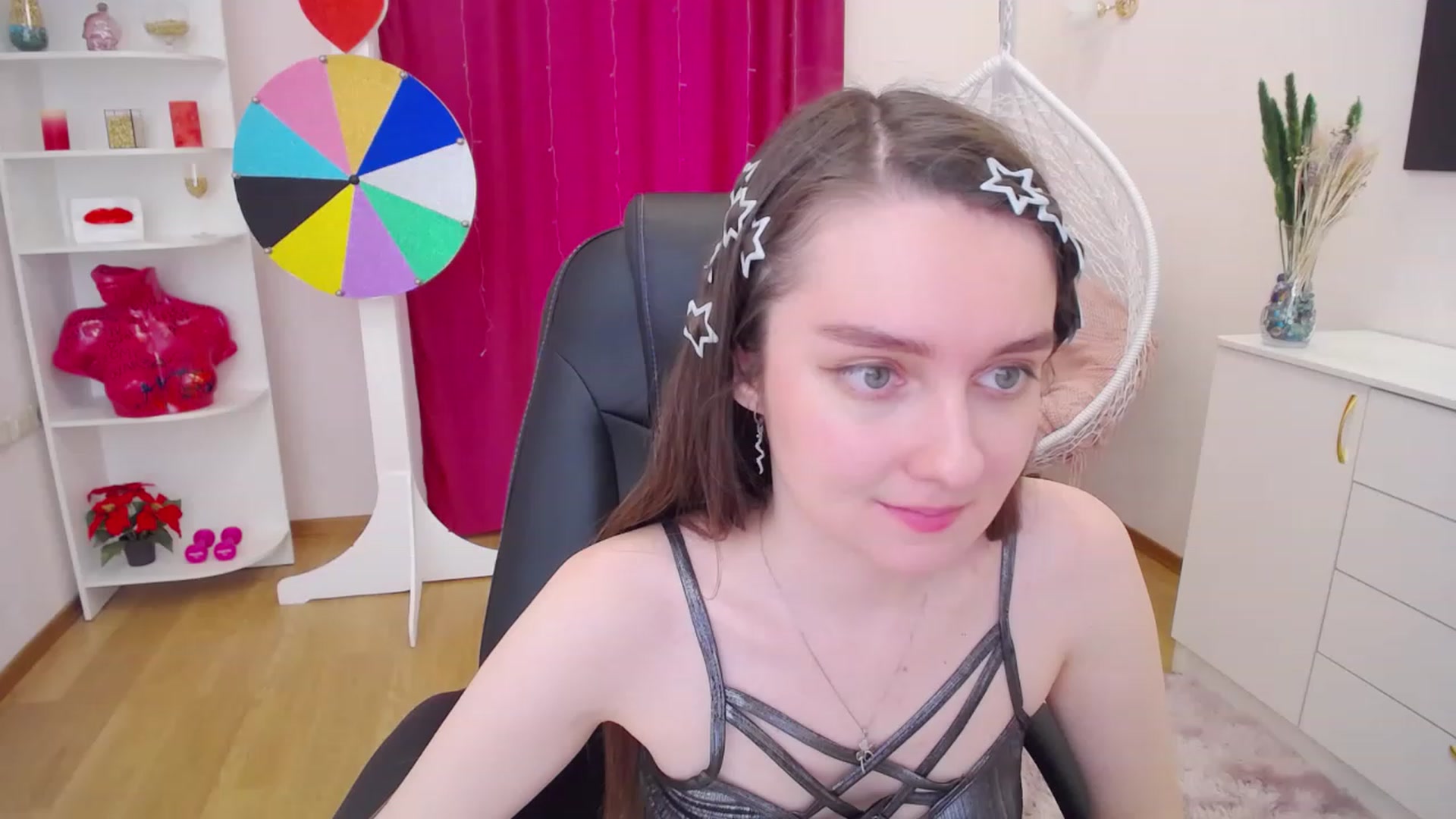 Gallery image thumbnail from Milim_Nava's myfreecams stream on, 06/26/2023, 09:46 image 13 of 20
