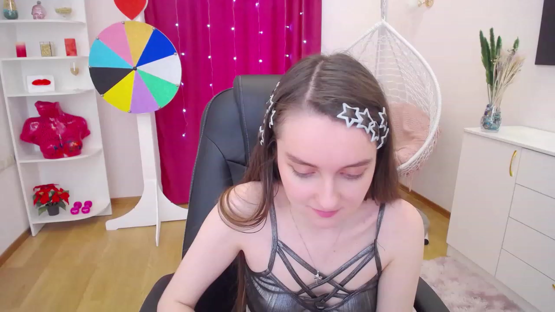 Gallery image thumbnail from Milim_Nava's myfreecams stream on, 06/26/2023, 09:46 image 16 of 20