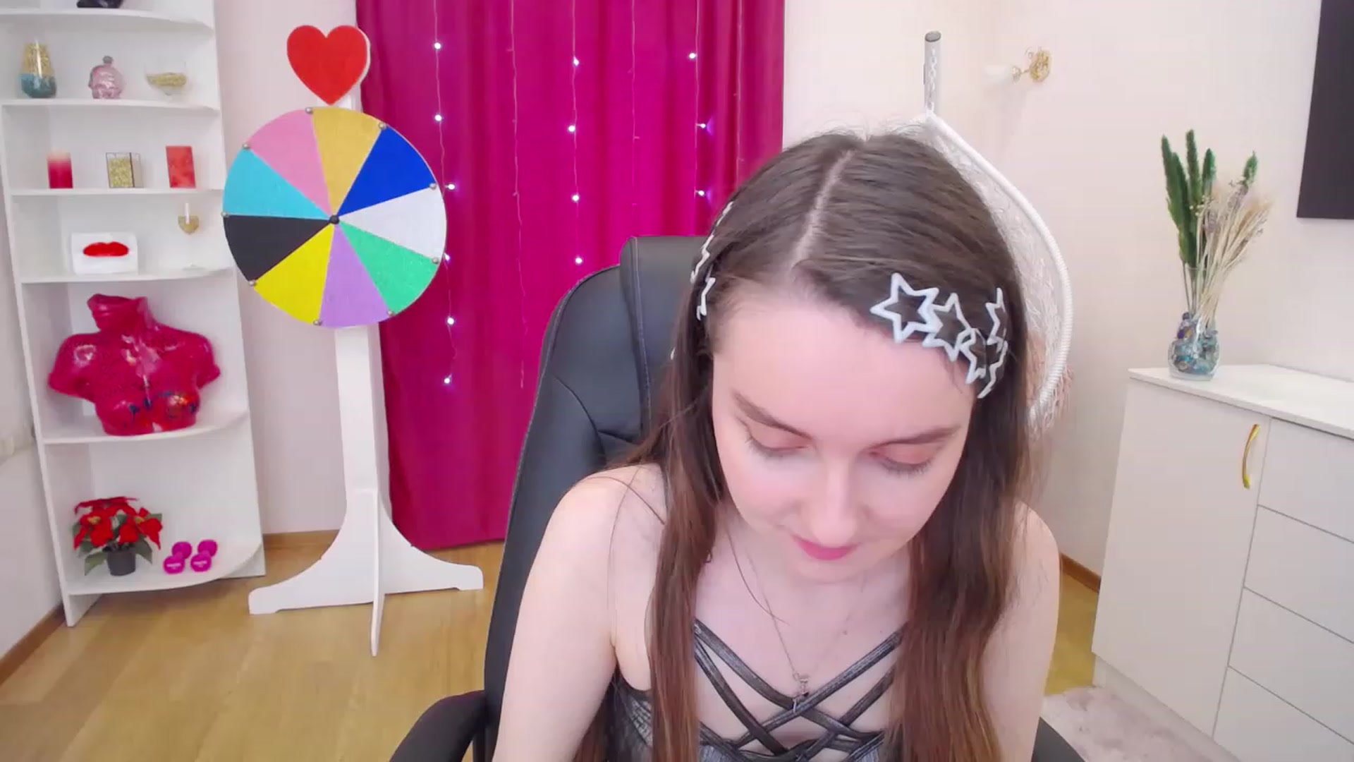 Gallery image thumbnail from Milim_Nava's myfreecams stream on, 06/26/2023, 09:46 image 5 of 20